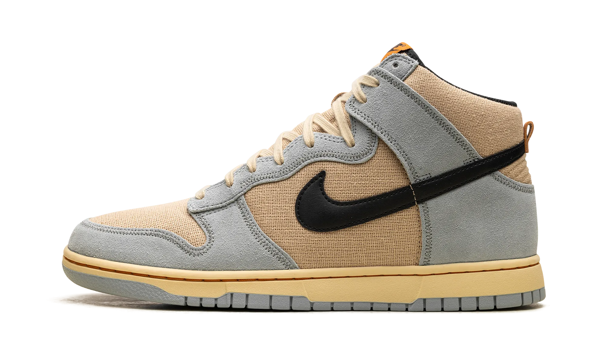 Dunk Hi Retro SE "Grain" Supportive sole Neutral design