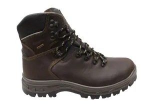 Grisport Mens Denali Mid Hiking Waterproof Boots Made In Italy couple wear
