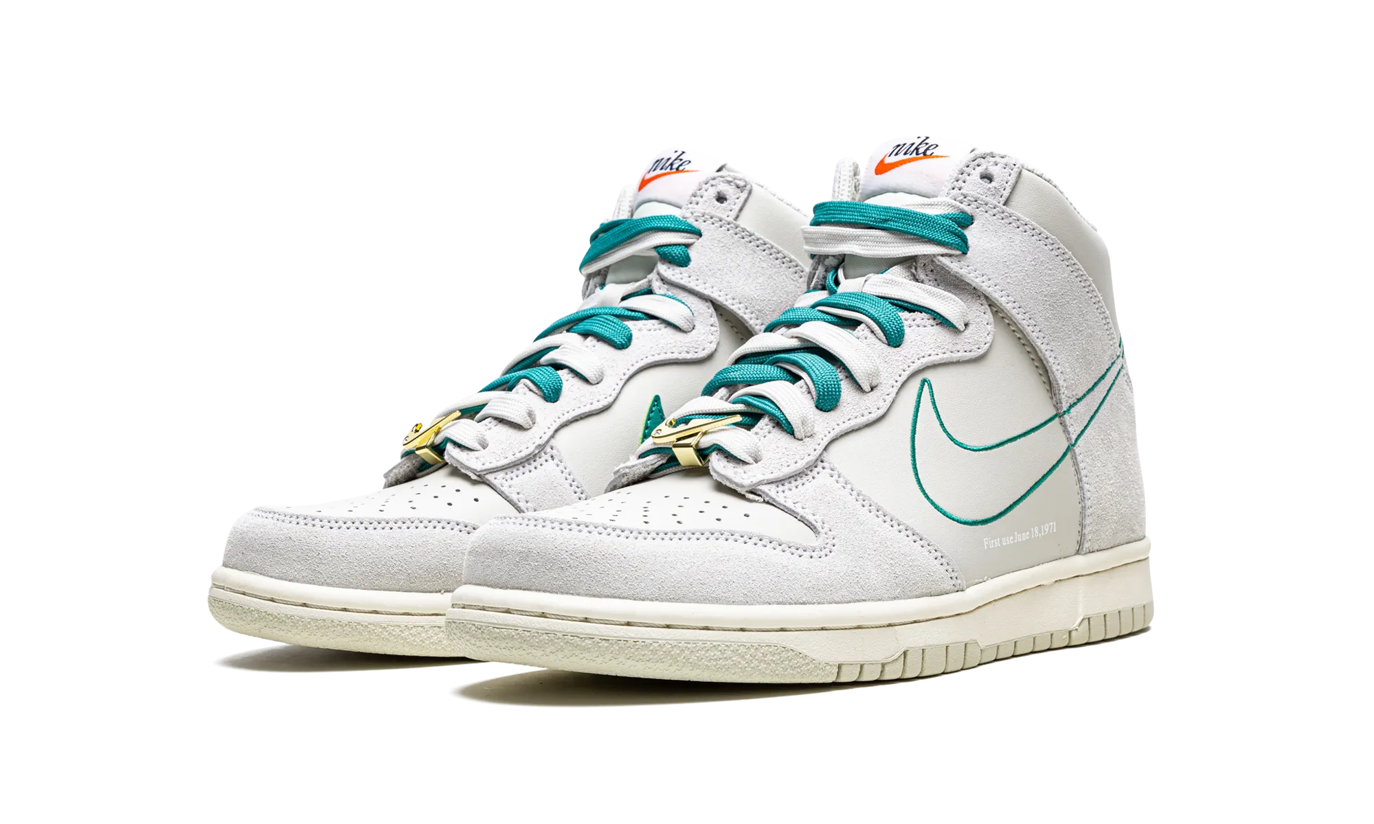 Dunk High SE GS "First Use - Green Noise" Dodge Hike Slip Free