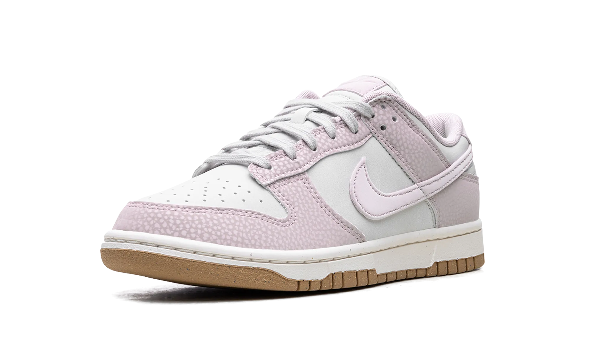 Dunk Low WMNS "Platinum Violet" Urban Comfort