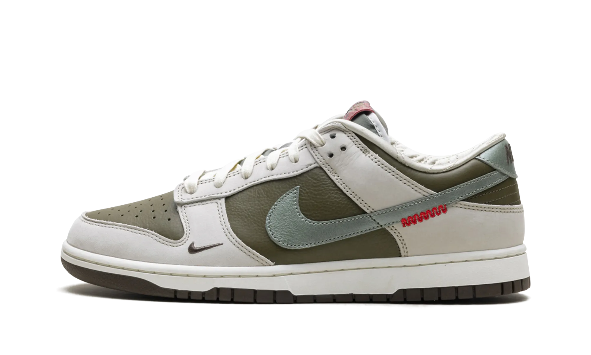 Market Go Dunk Low Retro "Year of the Snake (2025)"