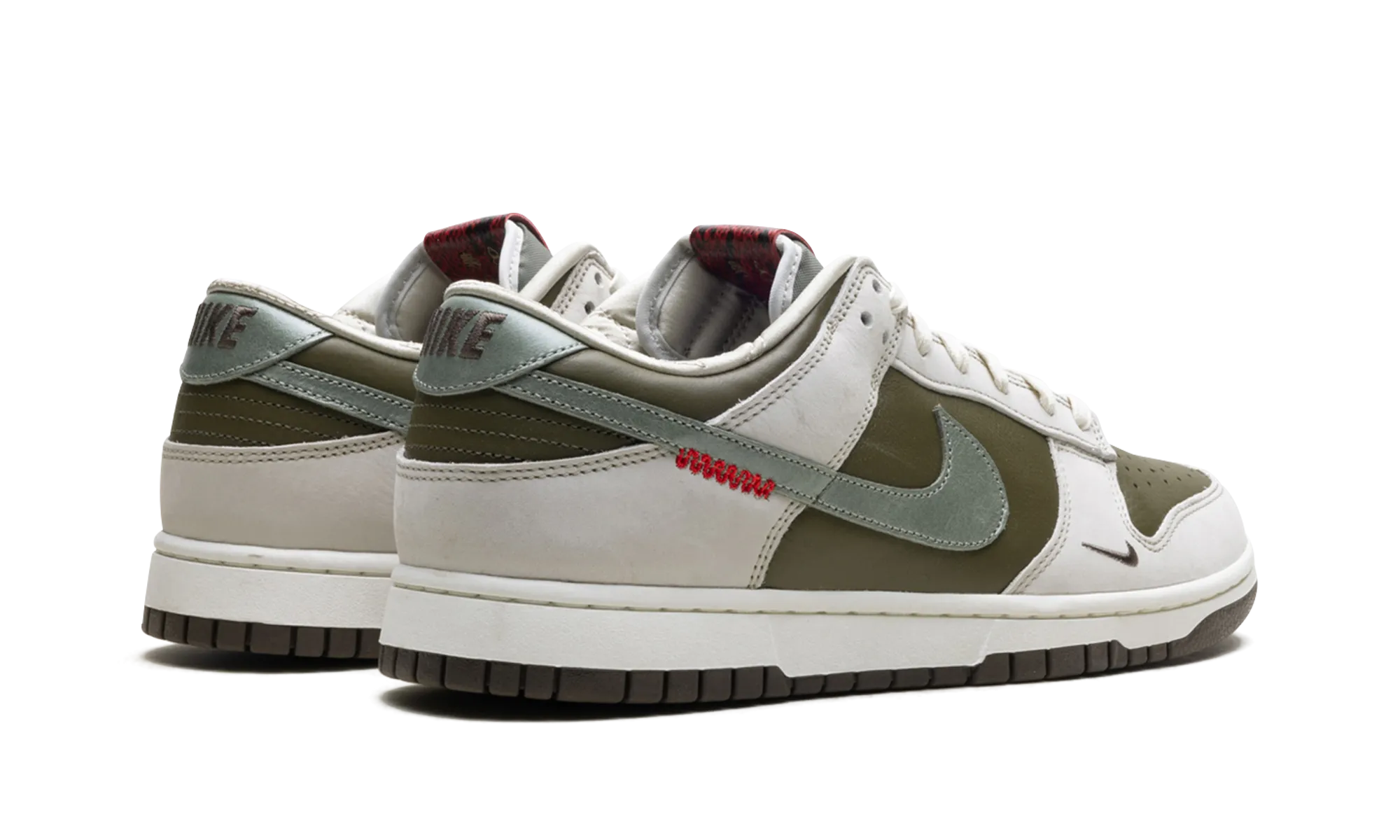 Chase Hike Dunk Low Retro "Year of the Snake (2025)"