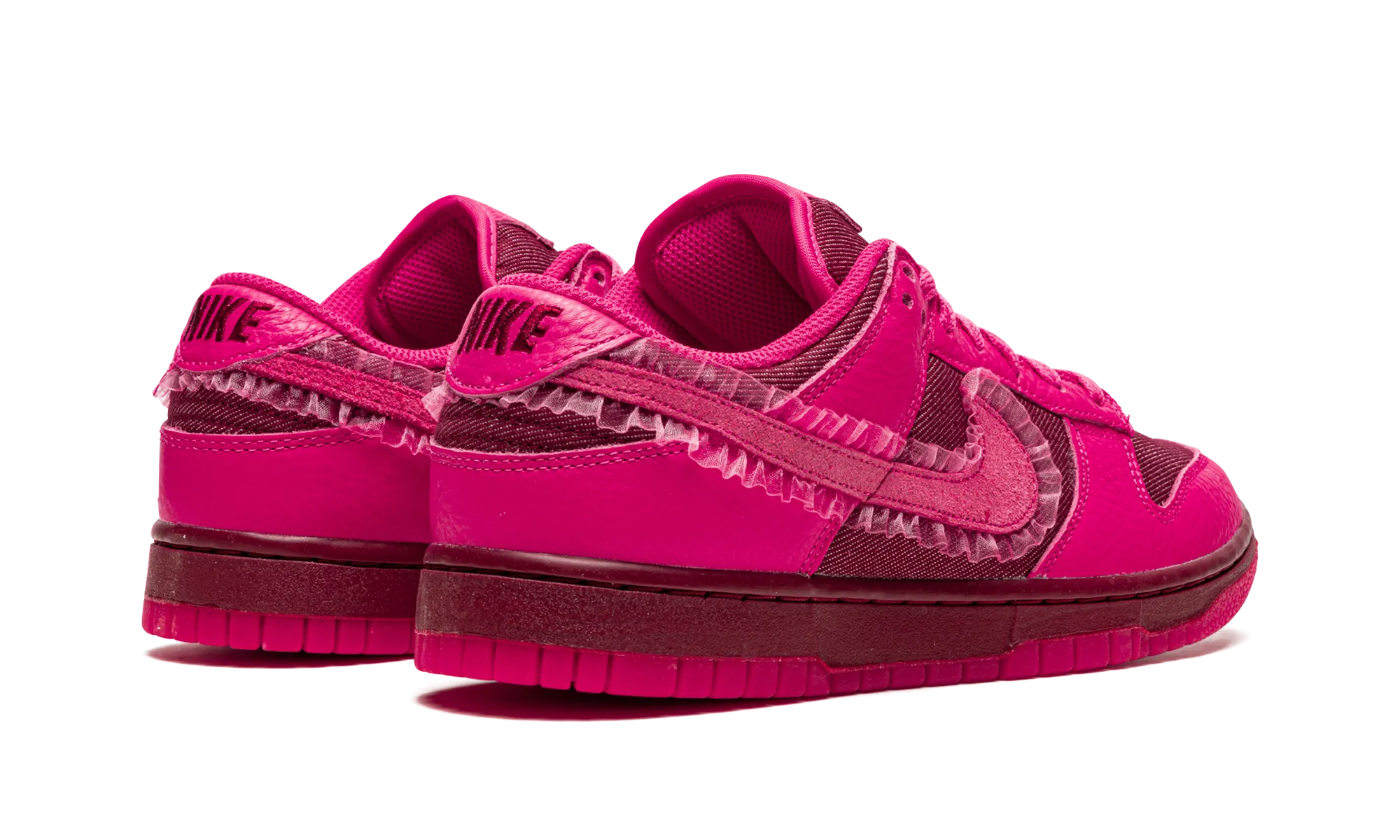 DUNK LOW WMNS "Valentine??s Day" Lightweight Feel