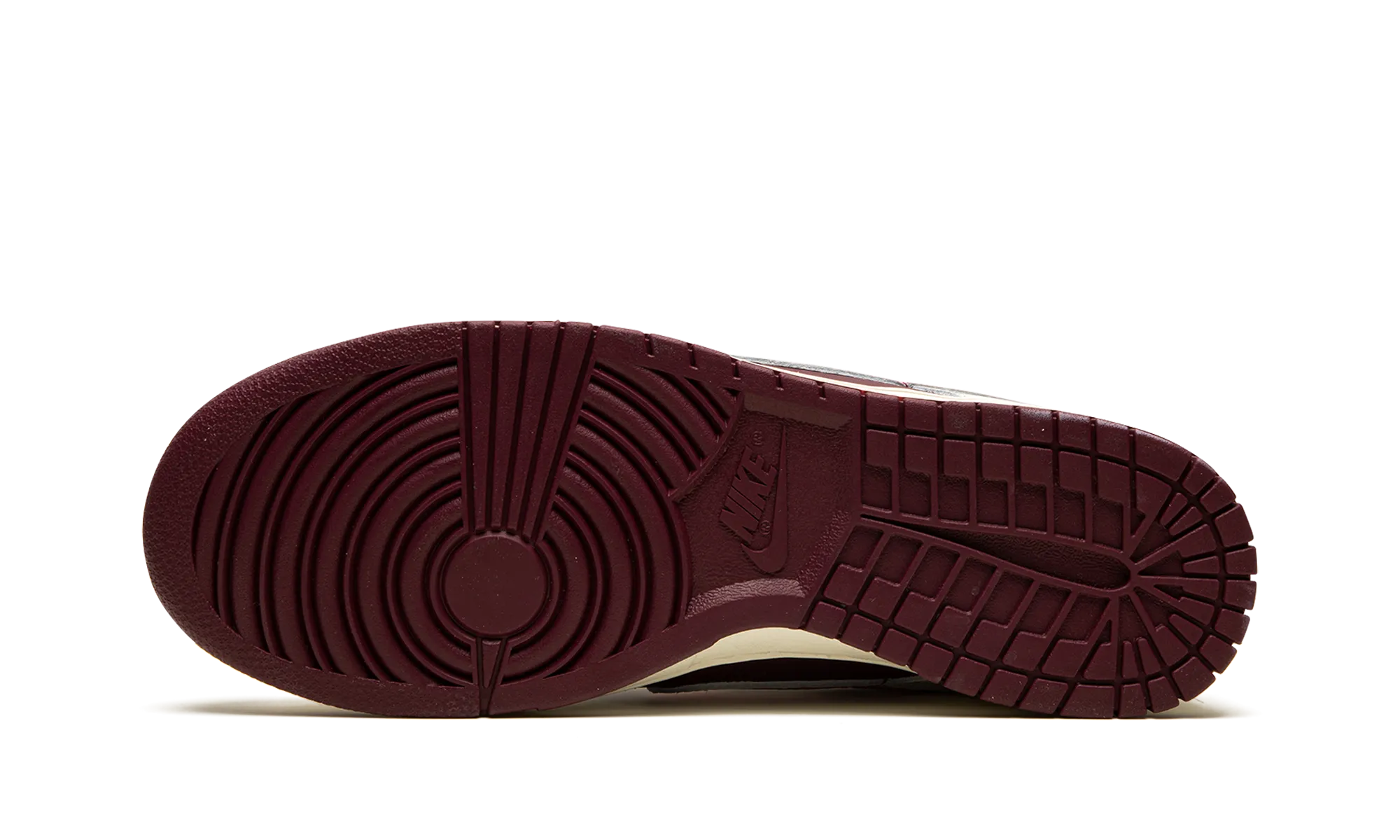 Fashionable Design Tread Comfort Dunk Low Retro PRM "Valentine's Day 2023"
