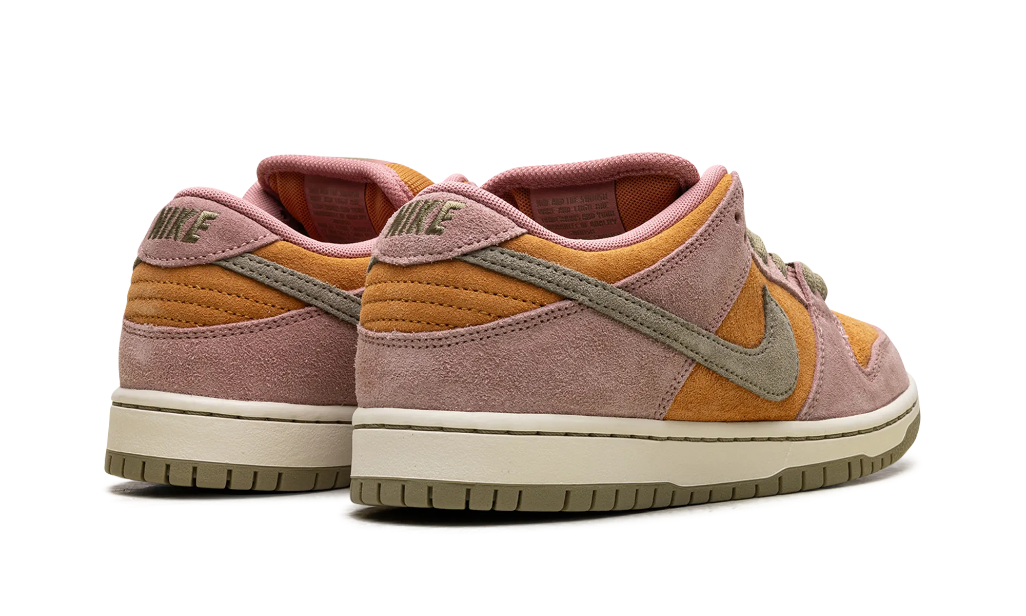 Mobility Boost Office Look SB Dunk Low "Red Stardust"