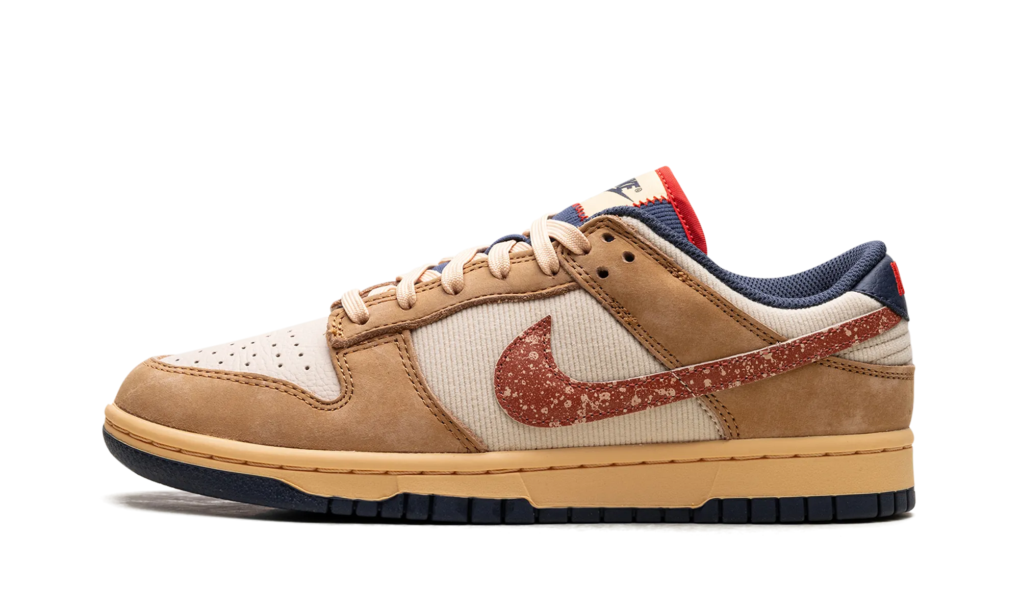 Ergonomic Shape Dunk Low "Wheat/Sanddrift"