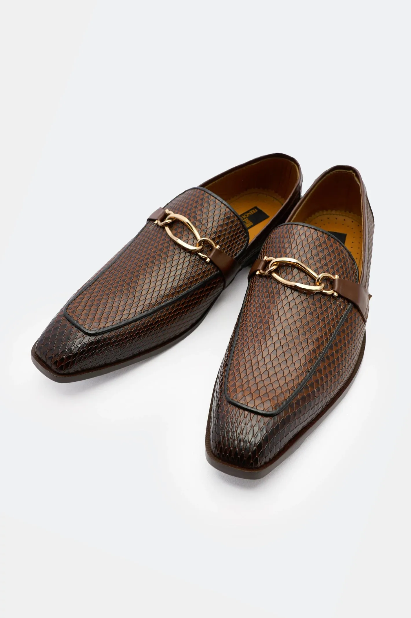 Timeless Design Calm Shade Formal Shoes For Men