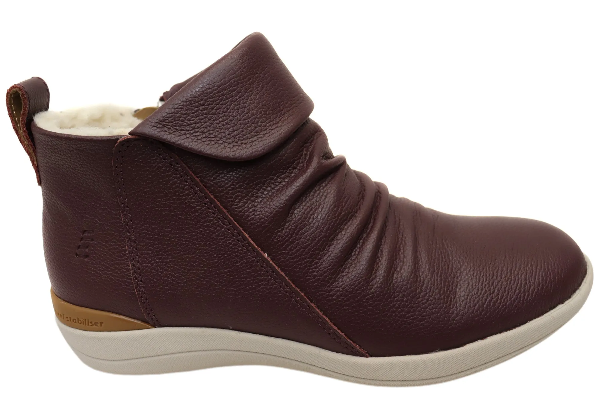 Homyped Glee Womens Comfortable Supportive Leather Ankle Boots Slip Resistant Urban Traveler Comfortable Sockliner