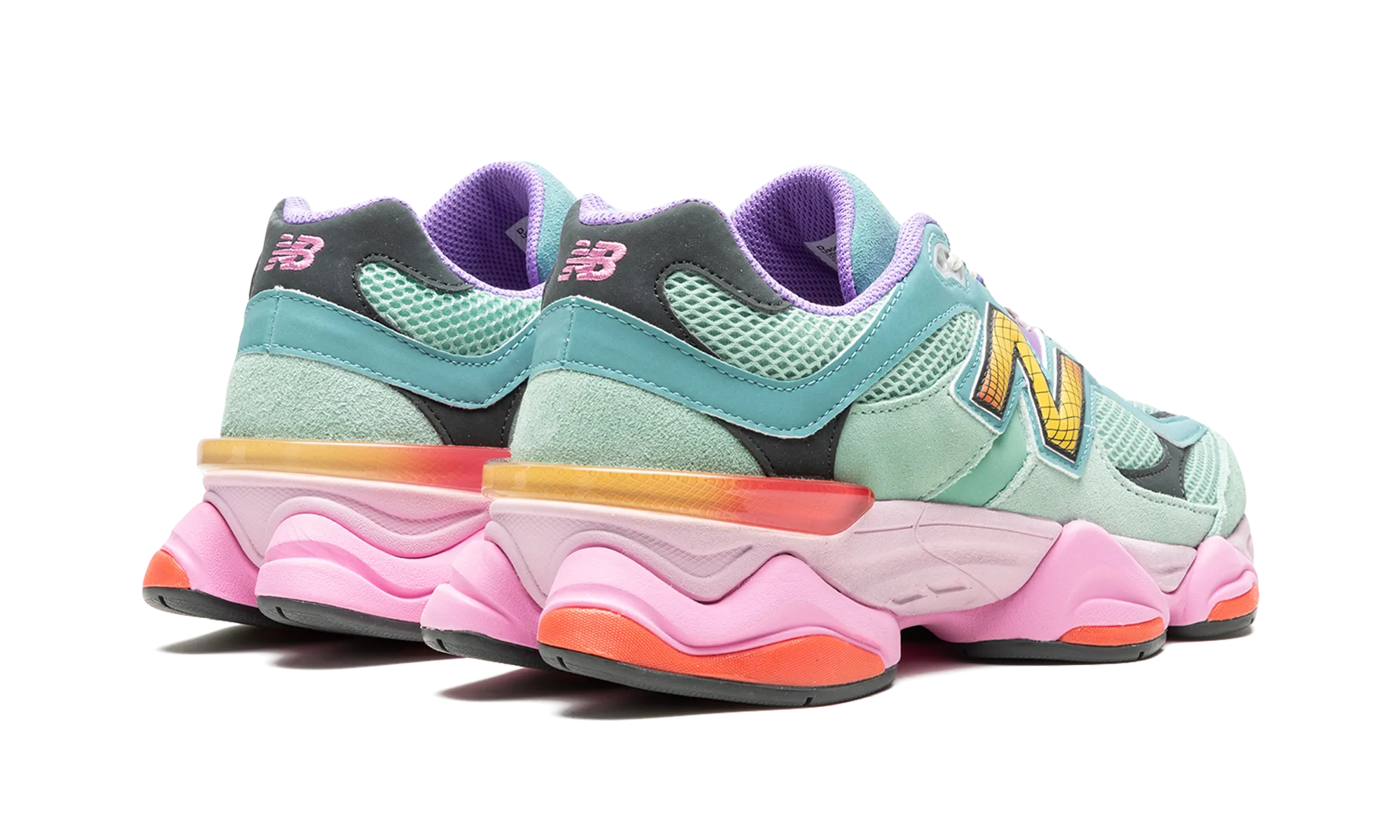 Travel Walker Soft Cushioning 9060 "Sage Leaf/ Neo Flame"