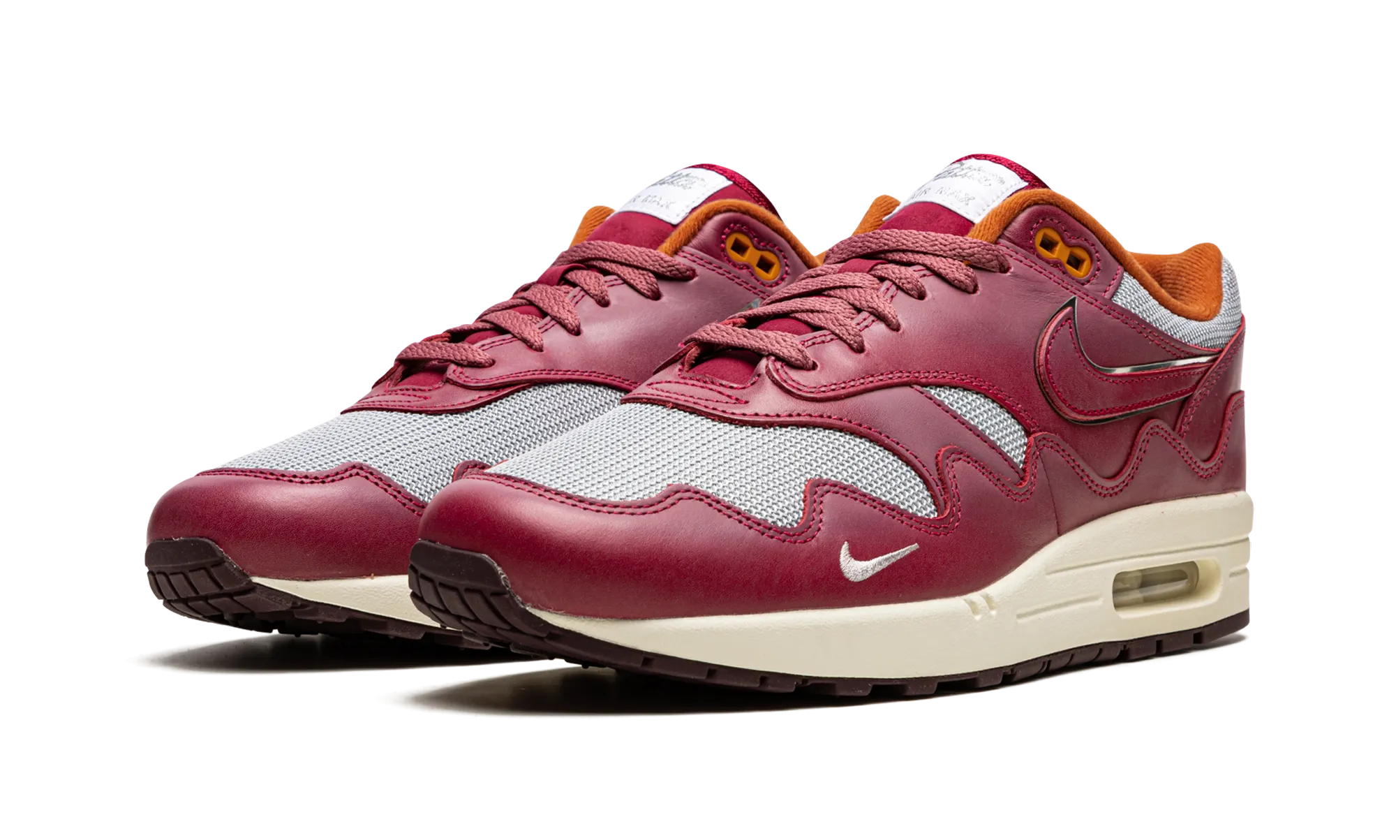 Air Max 1 "Patta - Rush Maroon" Chic Walk