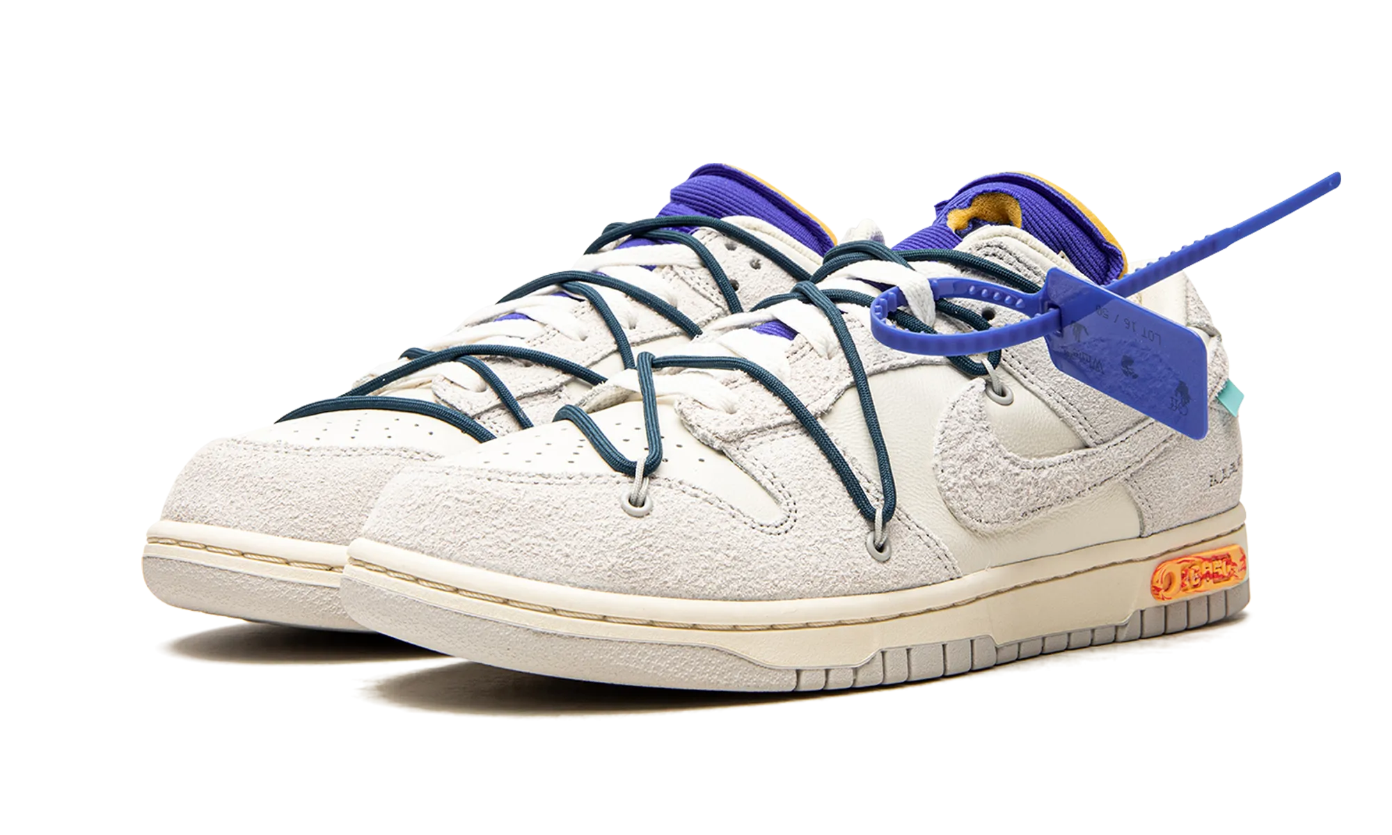 Comfort Grip On Track Dunk Low "Off-White - Lot 16"