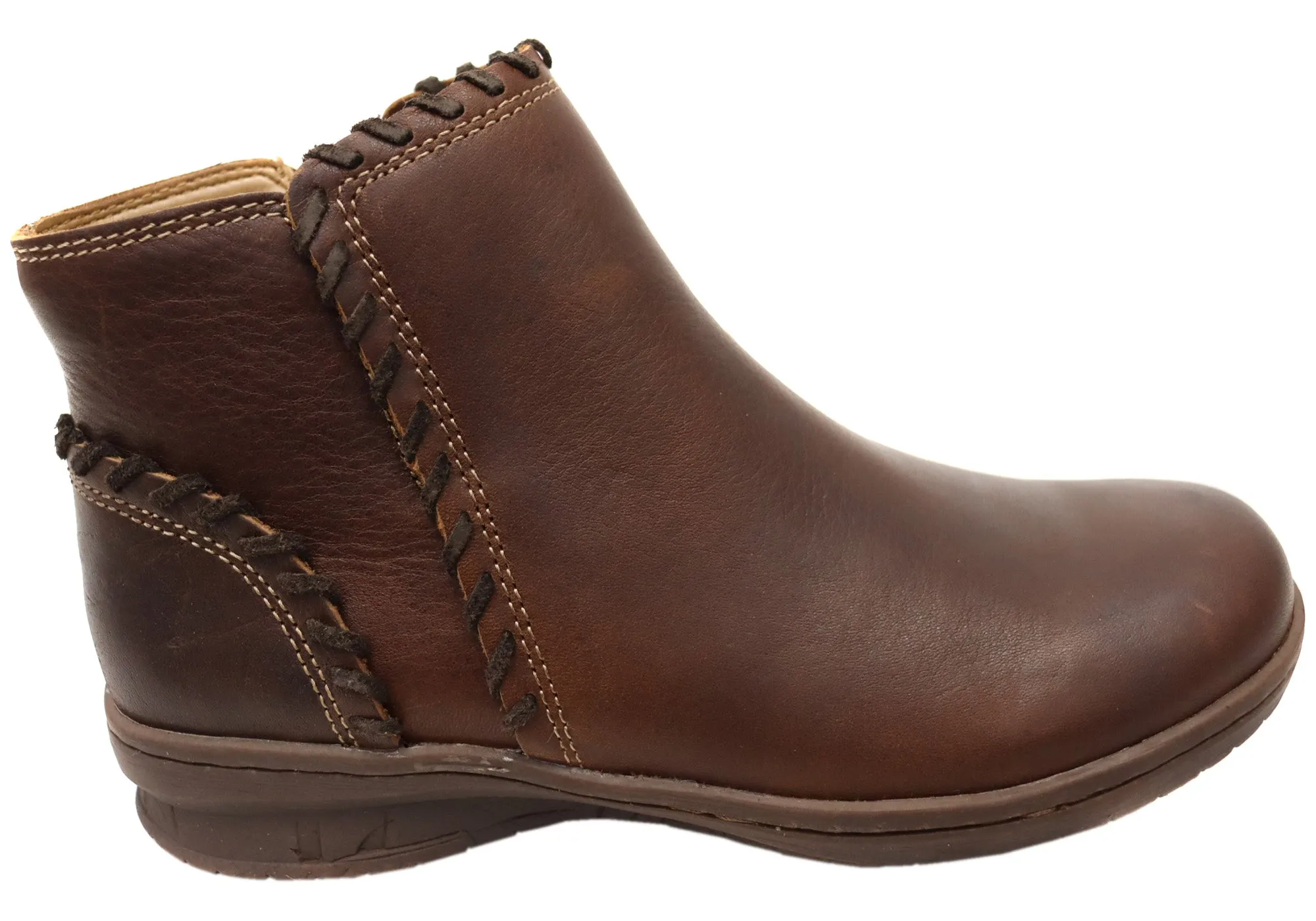 Durable Shell Winter Walker Protective Finish Weekend Wanderer Comfortiva Fallston Womens Comfortable Wide Fit Leather Ankle Boots