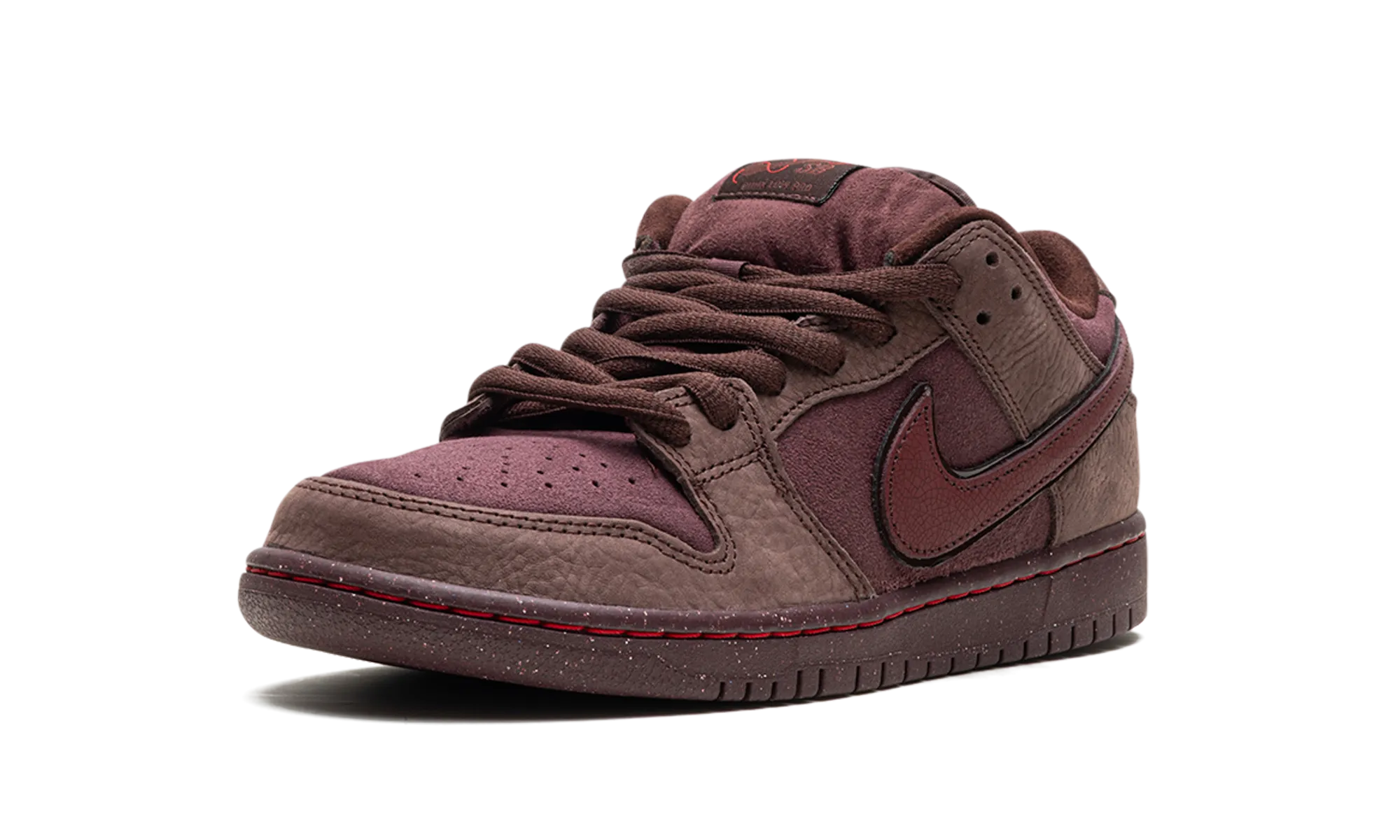 Urban Comfort Night Pace SB Dunk Low "City of Love"