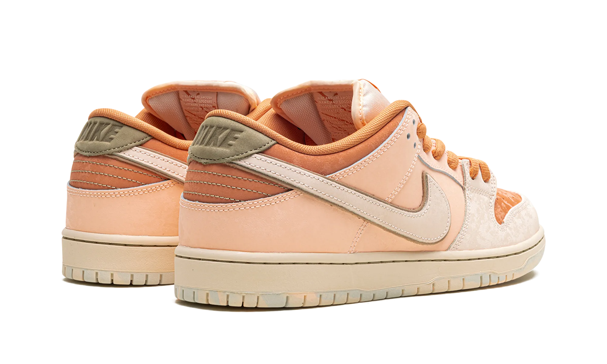 Nike SB Dunk Low Pro PRM "Guava Ice" Drop Hike
