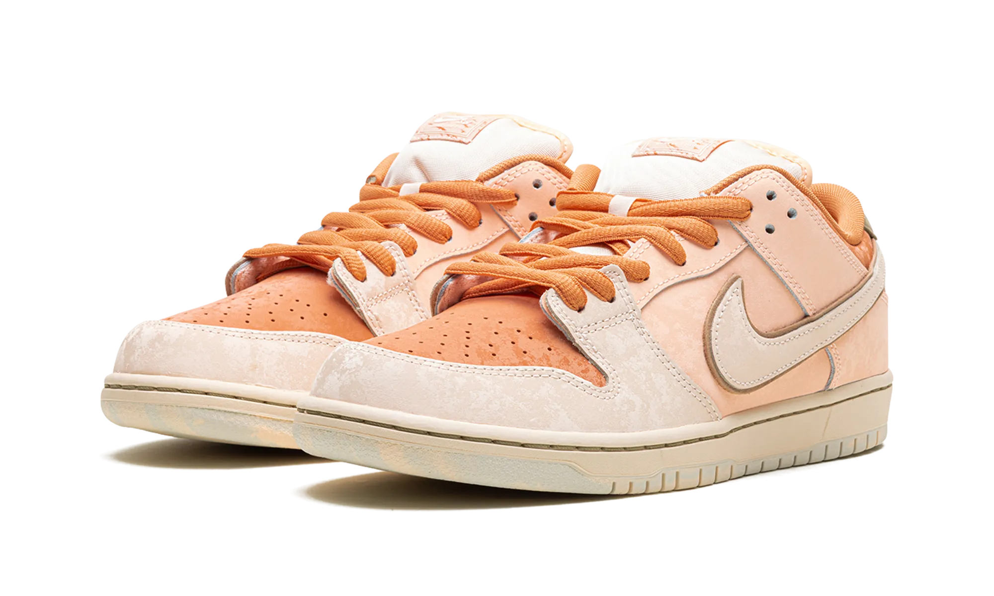 Nike SB Dunk Low Pro PRM "Guava Ice" Explore City