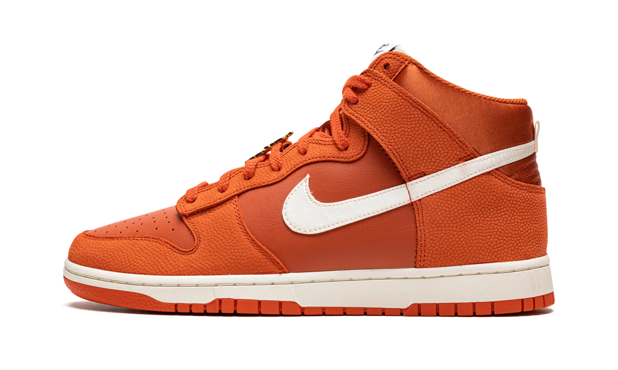 Dunk Hi EMB "NBA X WNBA" Activity Fit Campus Fit