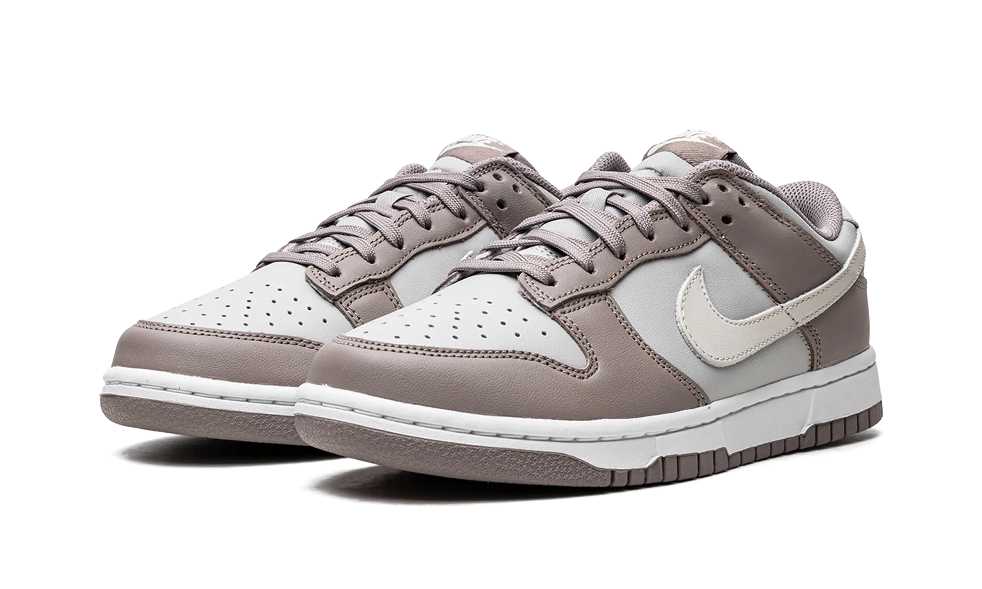 DUNK LOW WMNS "Moon Fossil" Tide Jog
