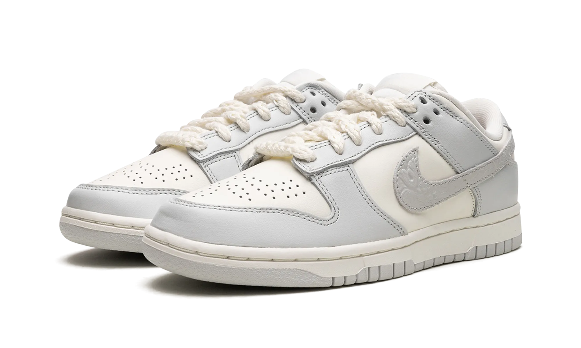 Fit Freedom DUNK LOW WMNS "Needlework"