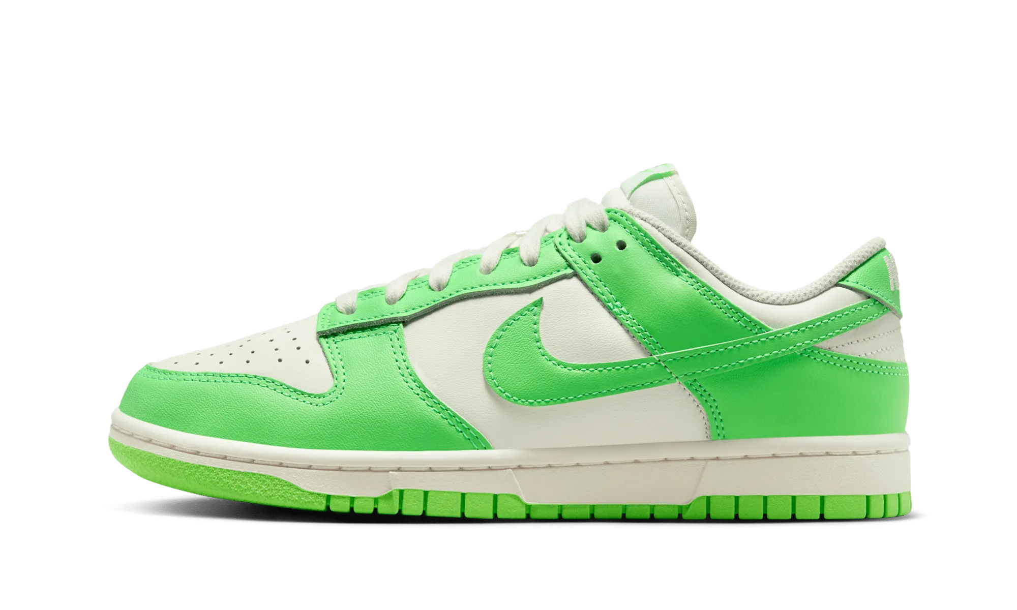 Dunk Low WMNS "Green Strike" Slip Easy