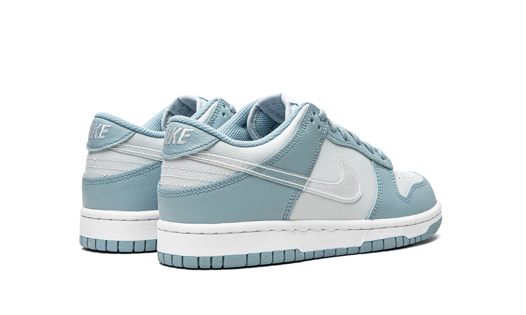 DUNK LOW GS "Clear Swoosh / Blue" Fun Step on the road