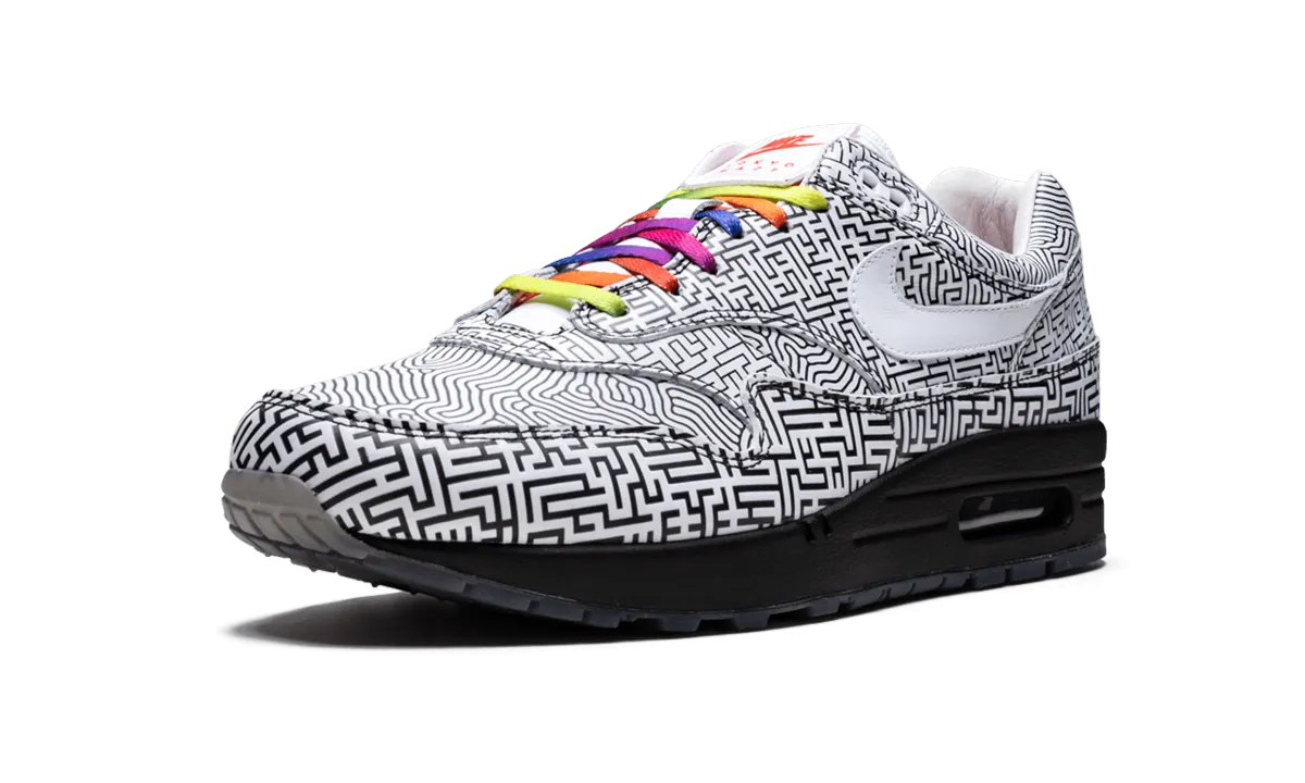 Air Max 1 "On Air - Tokyo Maze" forest hike