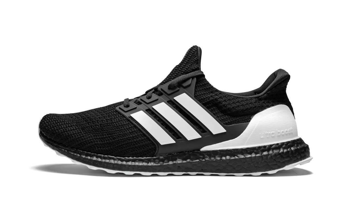 UltraBOOST "Orca" slim cut Minimal Touch