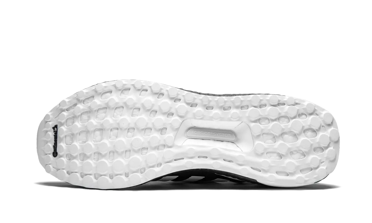 UltraBOOST "Orca" Textured Surface