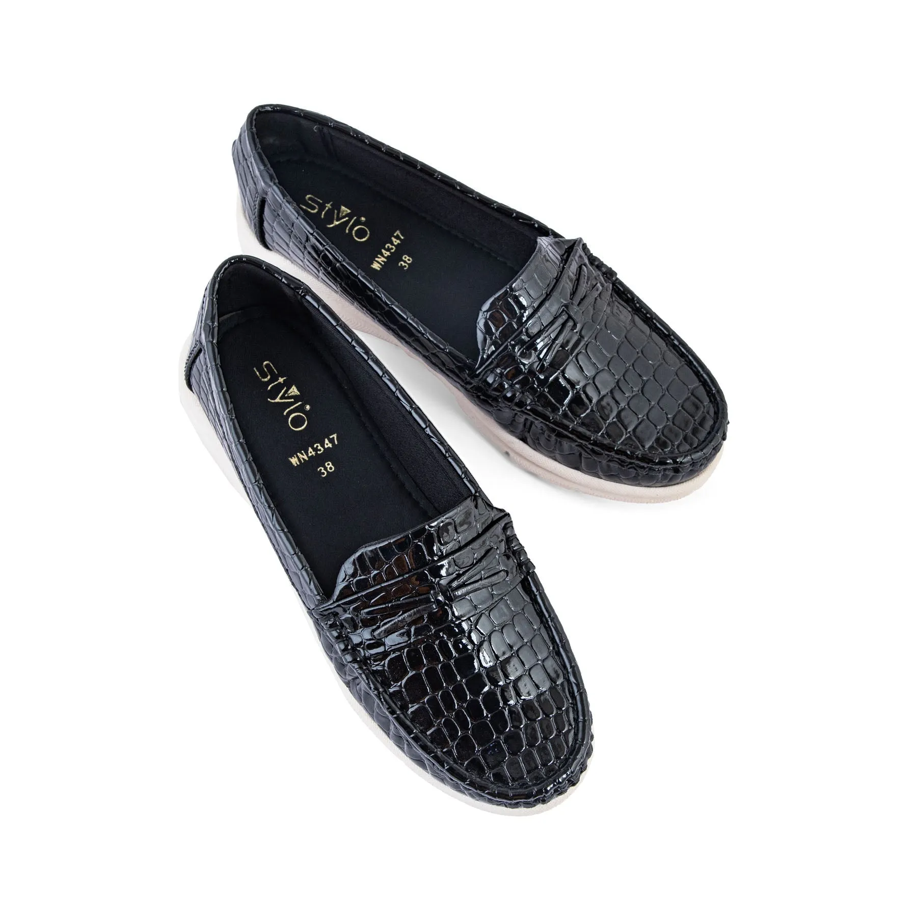 Black Moccasin WN4347 Versatile