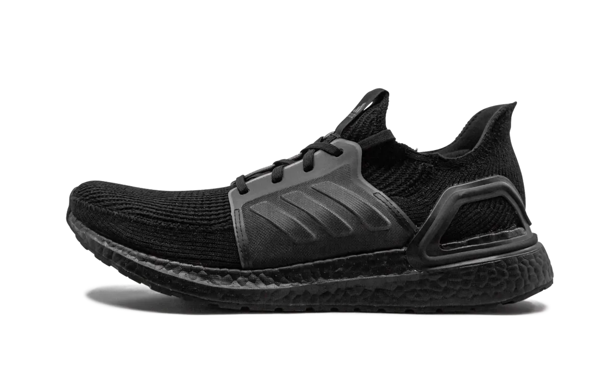 Ultraboost 19 "Triple Black" Modern Ease Soft Grip