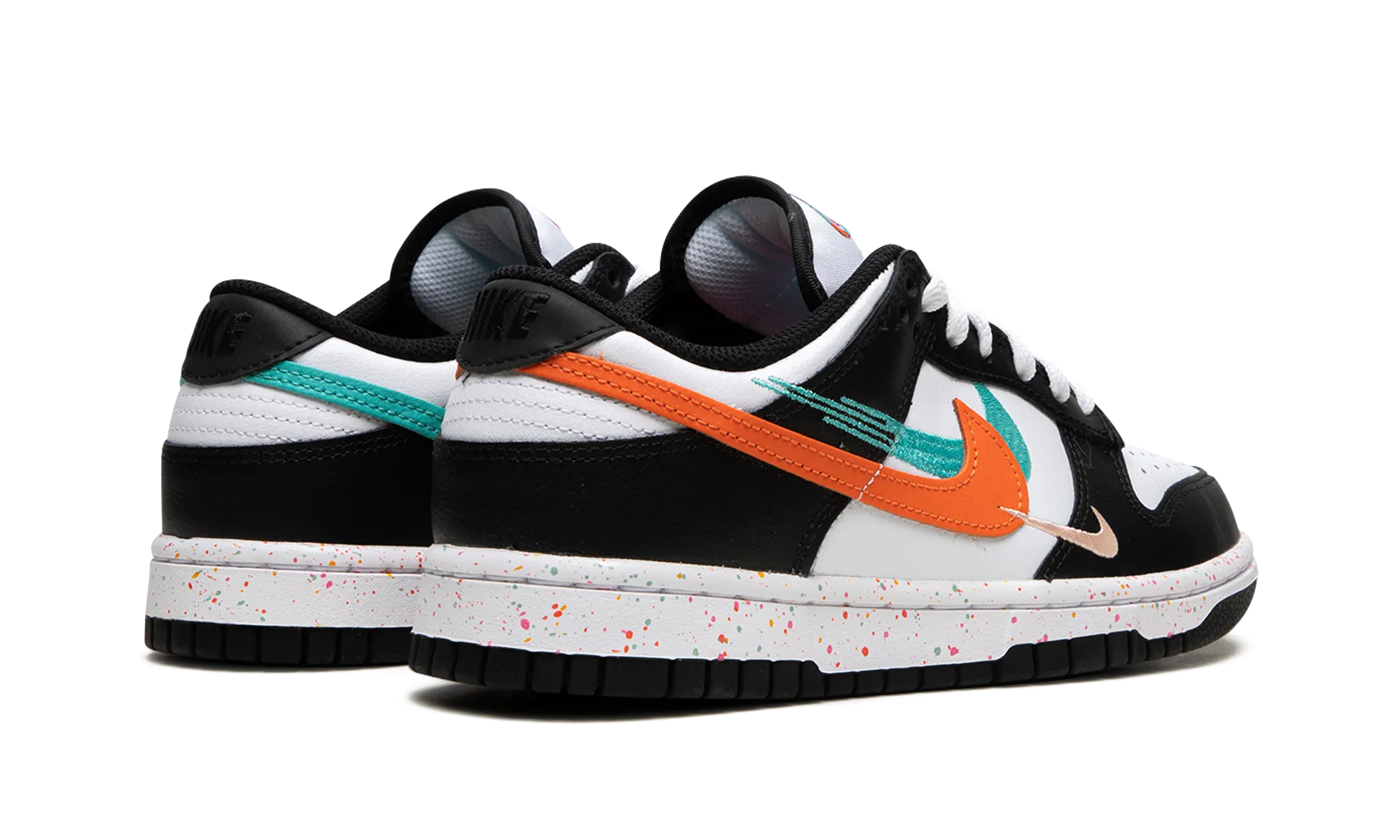 DUNK LO MNS WMNS "Lunar New Year - Multi-Swoosh" Urban Function