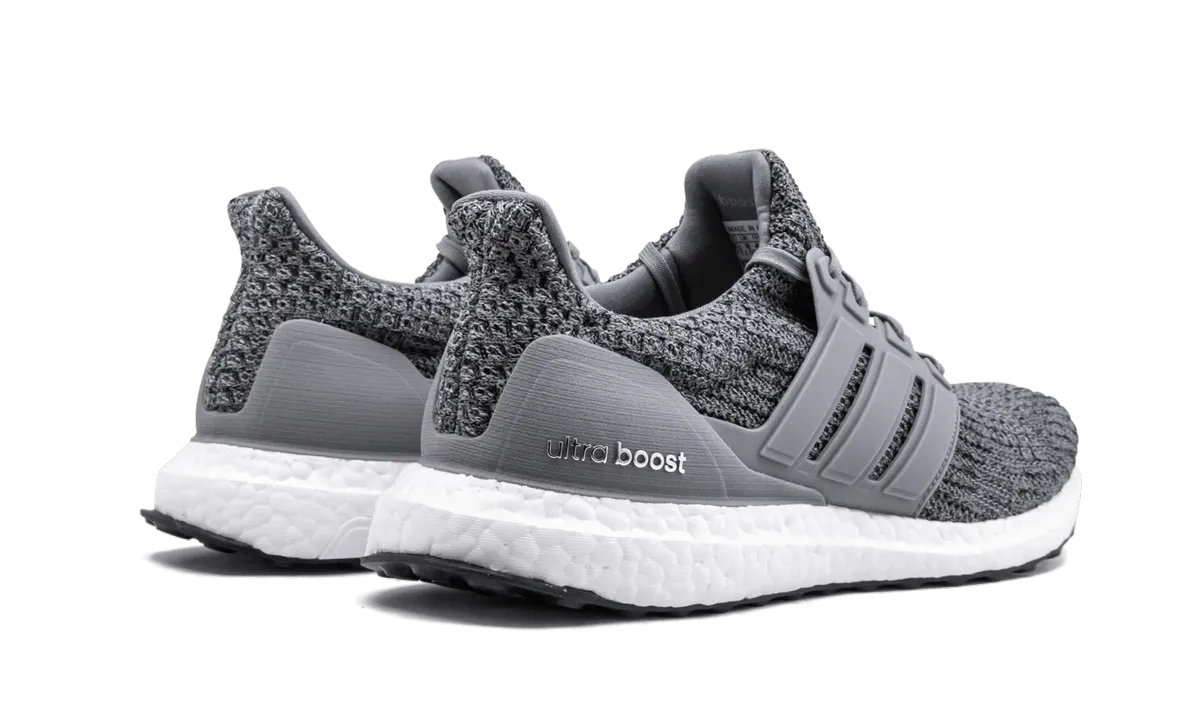 Street Outfit Spring Vibe ULTRABOOST