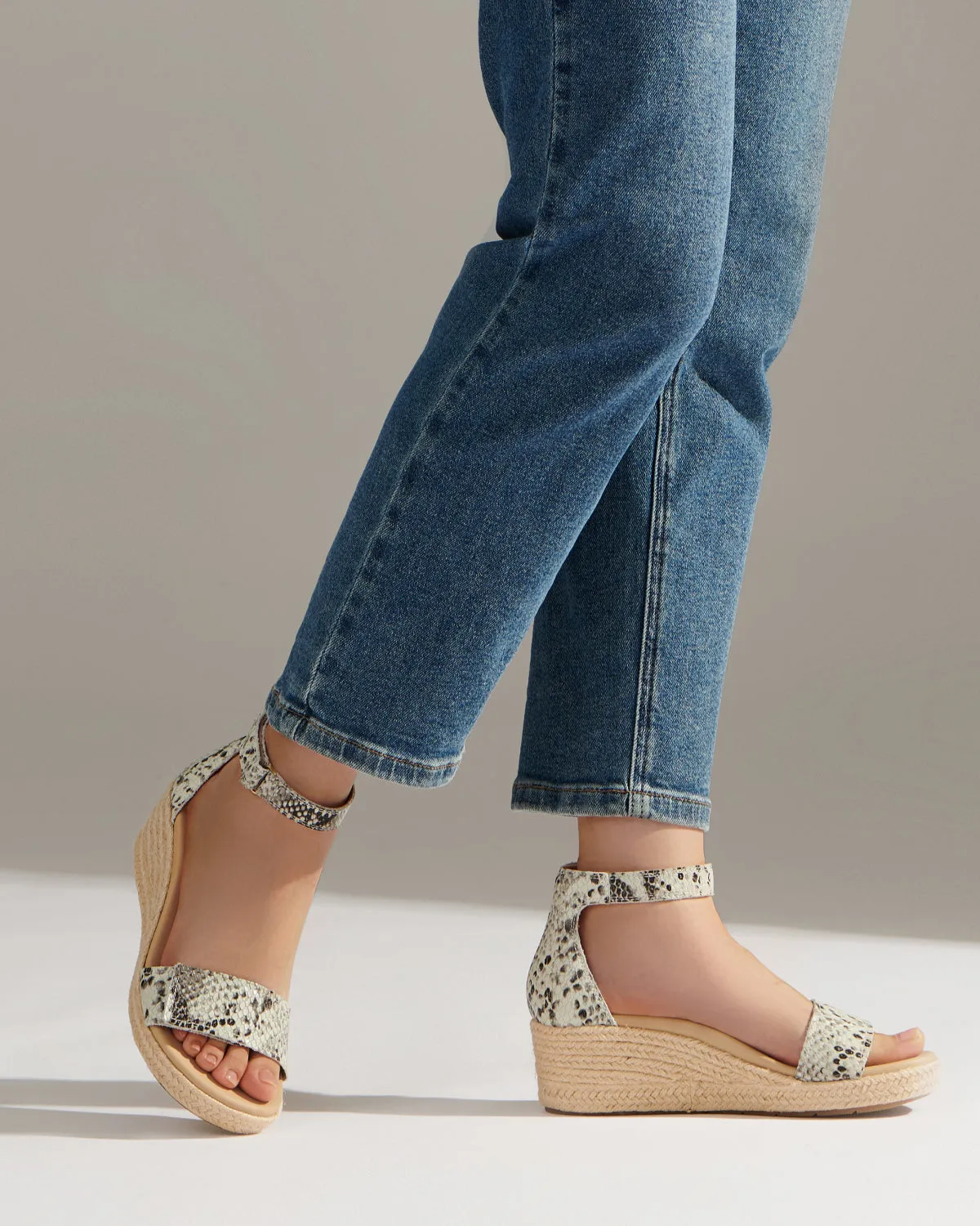 Riviera Ankle Sandal Mild Style Open Frame