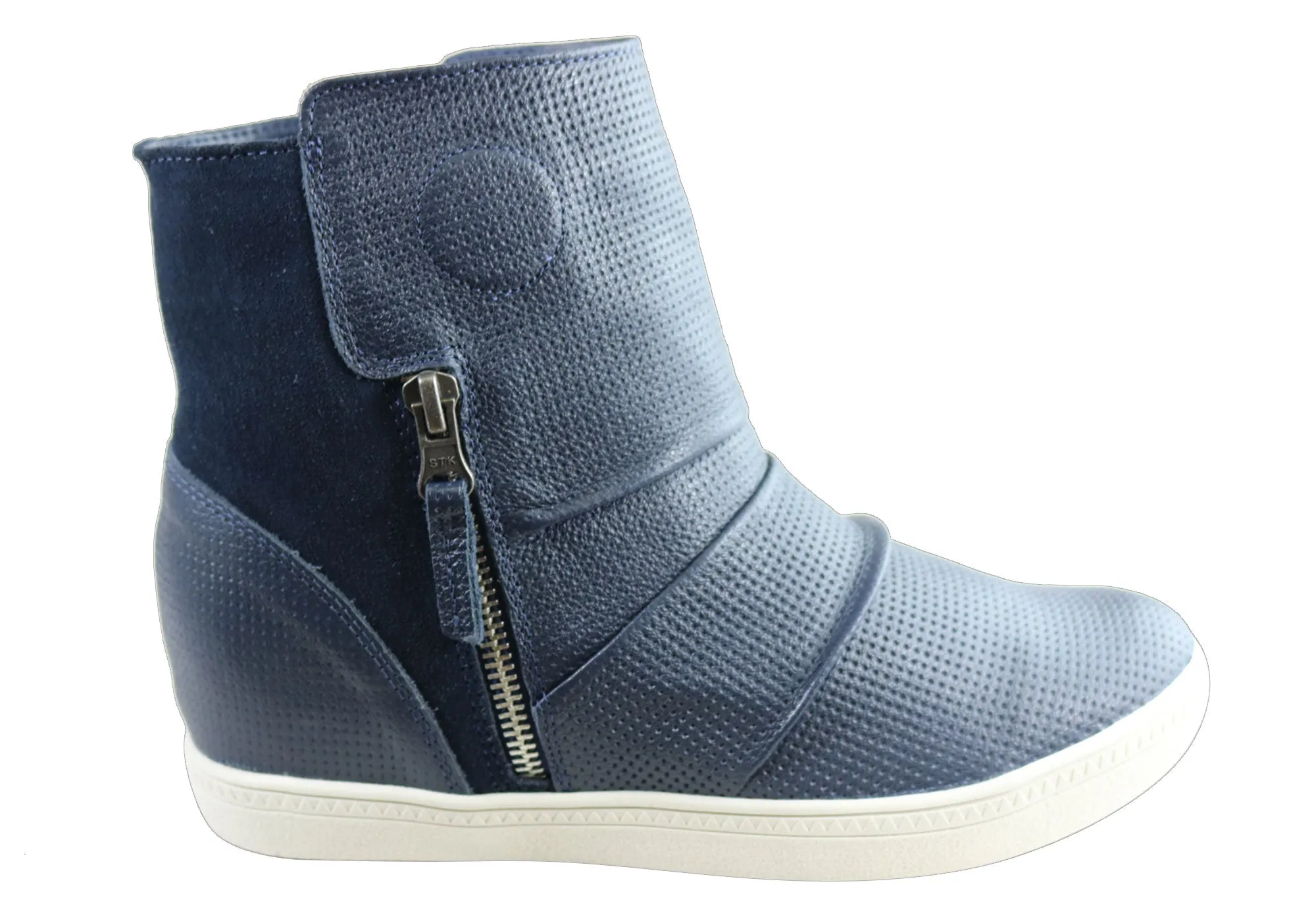 Camping Trip Deep Black Orcade Siena Womens Comfortable Leather Ankle Boots Made In Brazil