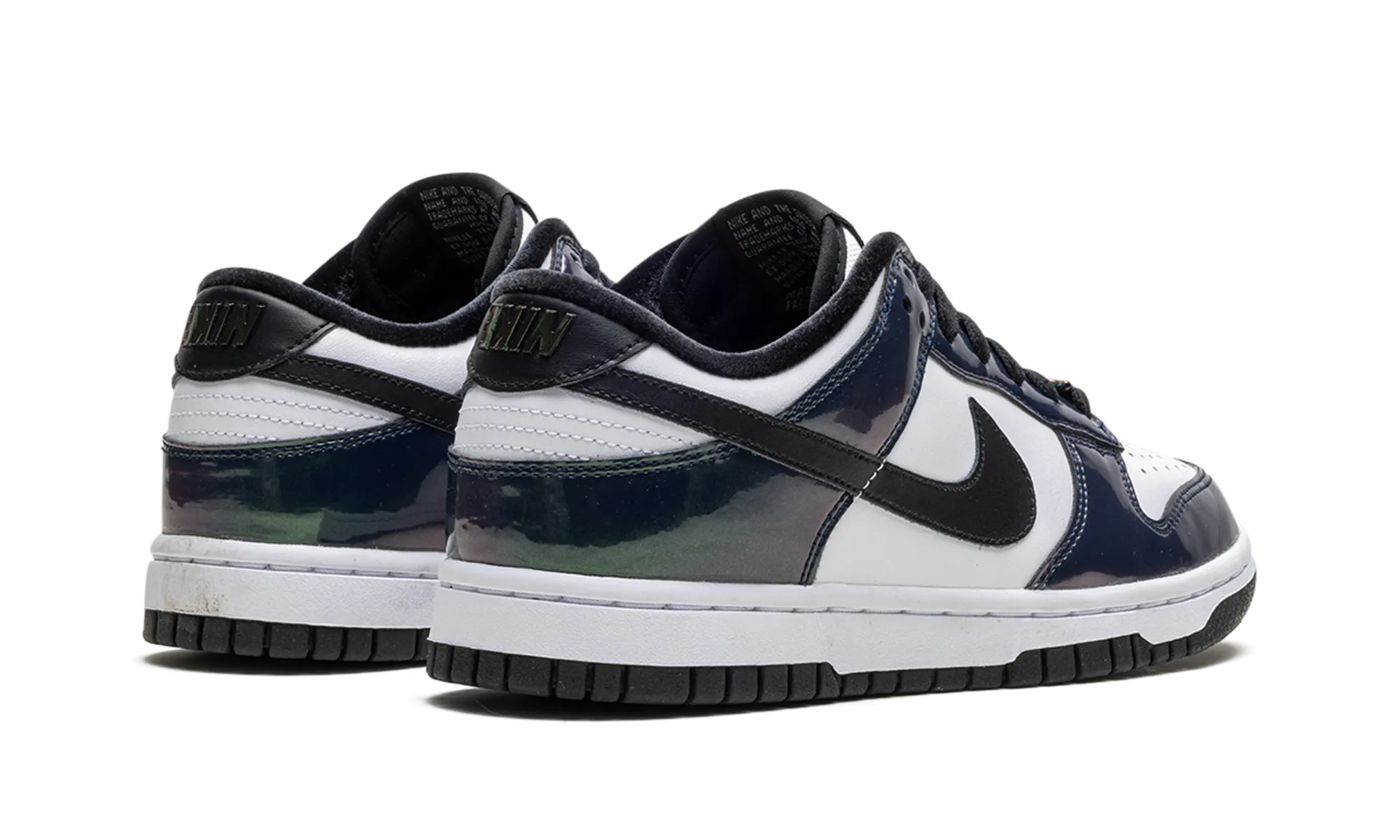 walking shoes Modern Twist Dunk Low SE WMNS "Just Do It Iridescent"