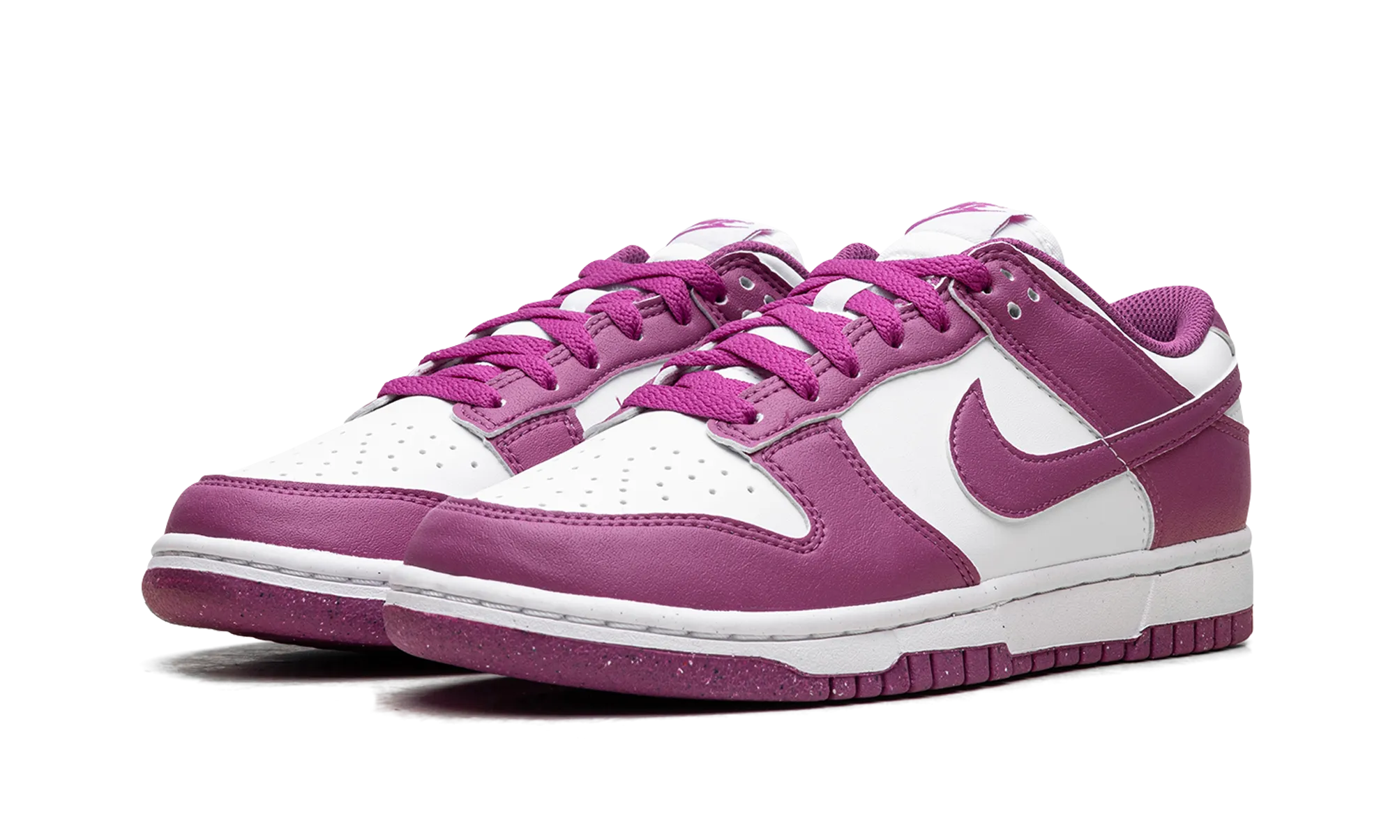 Dunk Low Next Nature WMNS "Hot Fuchsia" Smooth glide Stable Step