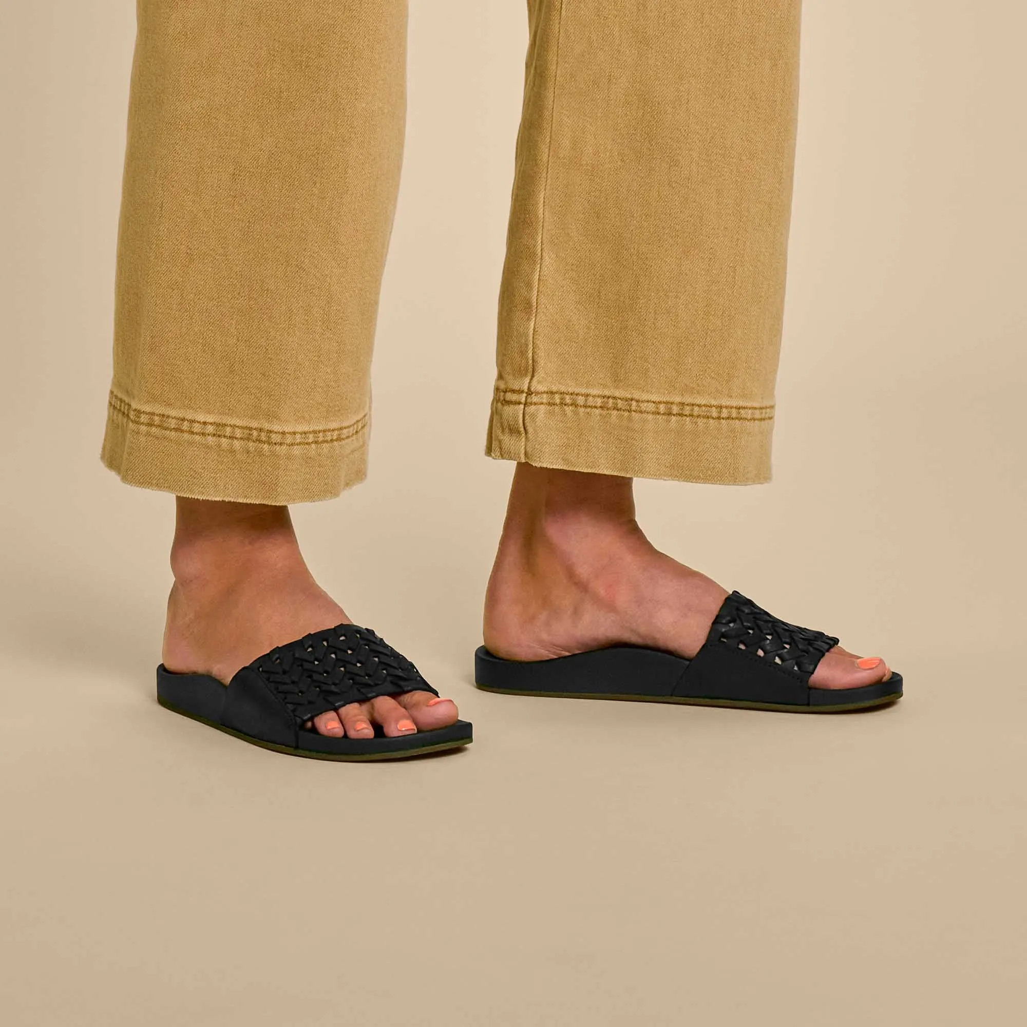 K??mola - Black Slide Fit
