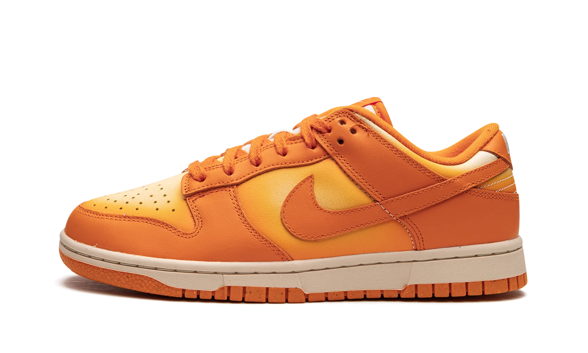 Walking Comfort DUNK LO MNS WMNS "Magma Orange"