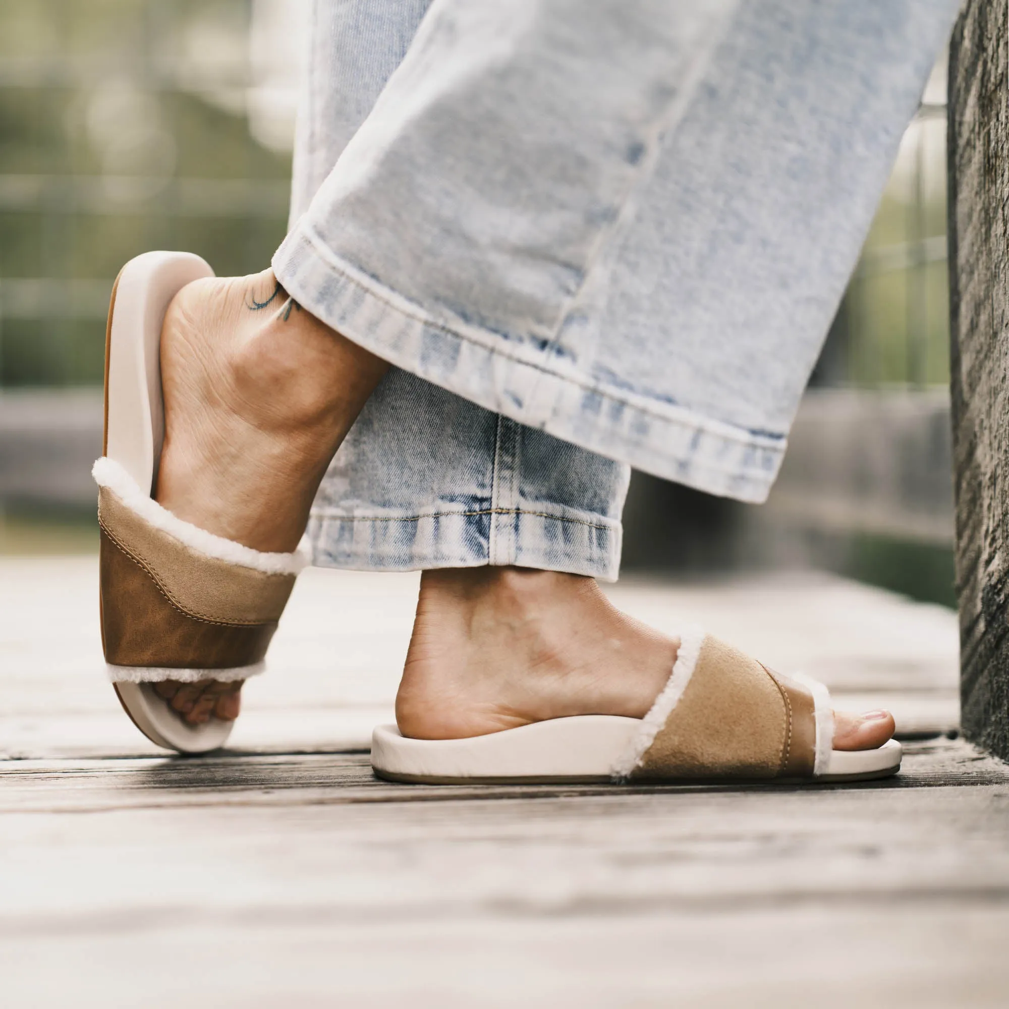 wedge H????ala Slide - Tan / Puka