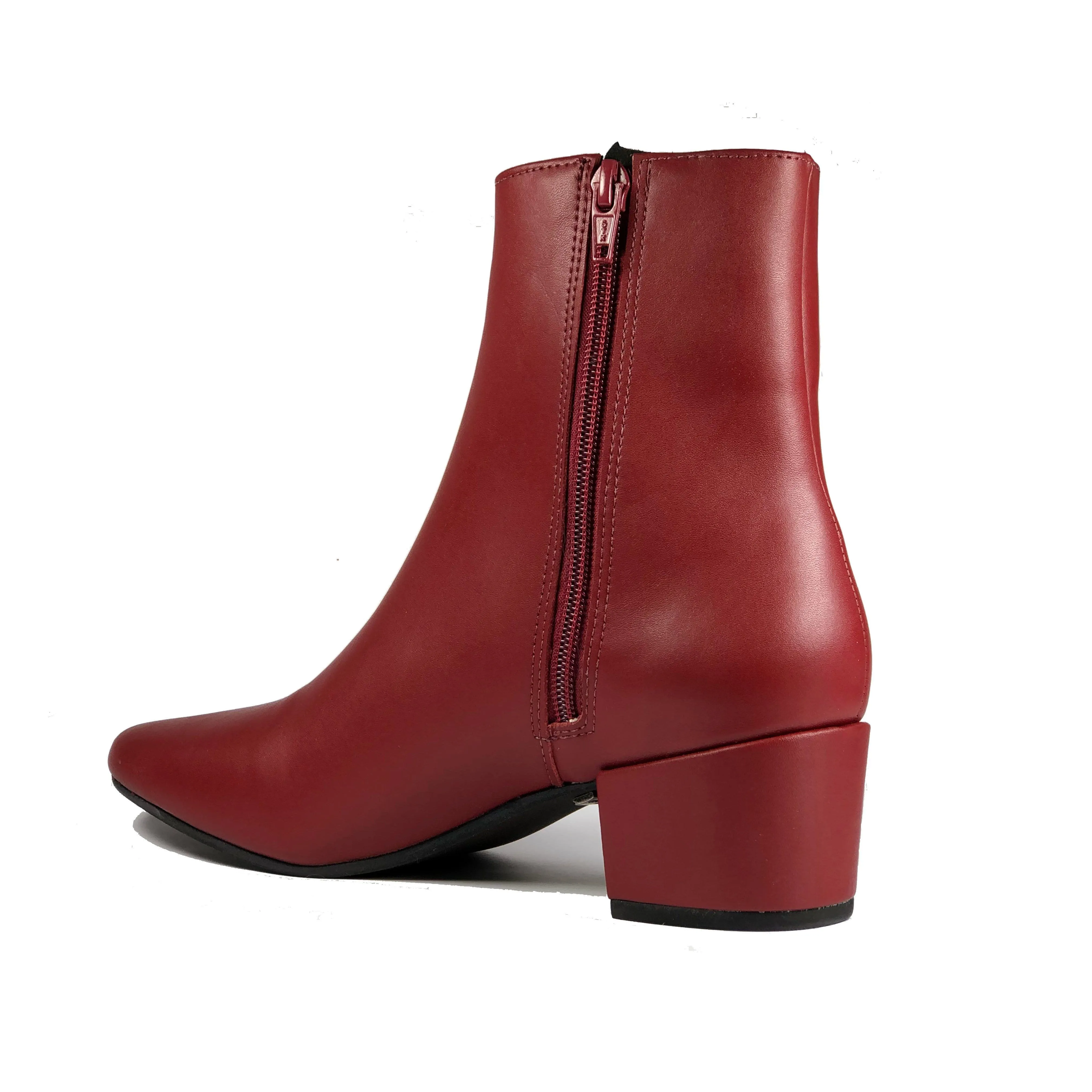 Daily Comfort 'Jacqui' vegan-leather ankle boot by Zette Shoes - burgundy