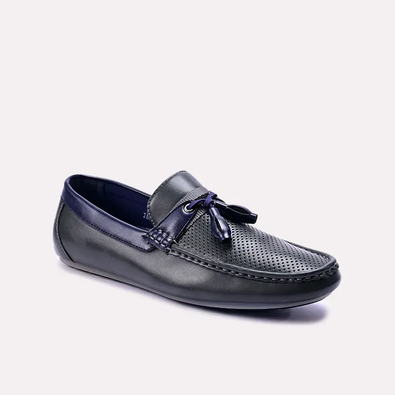 Thaddeus Gray Tassel Loafers 0130856 Dog Pace Unisex Look