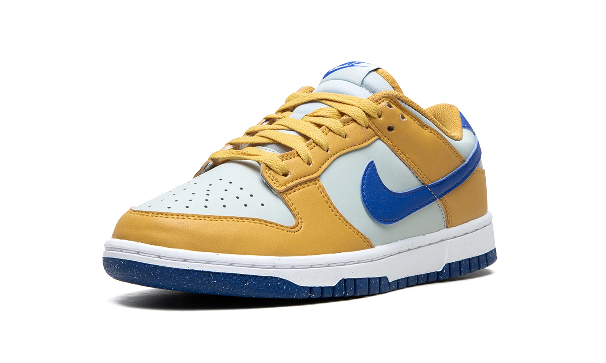 DUNK LO NEXT NATURE WMNS "Wheat Gold Royal" Street Day