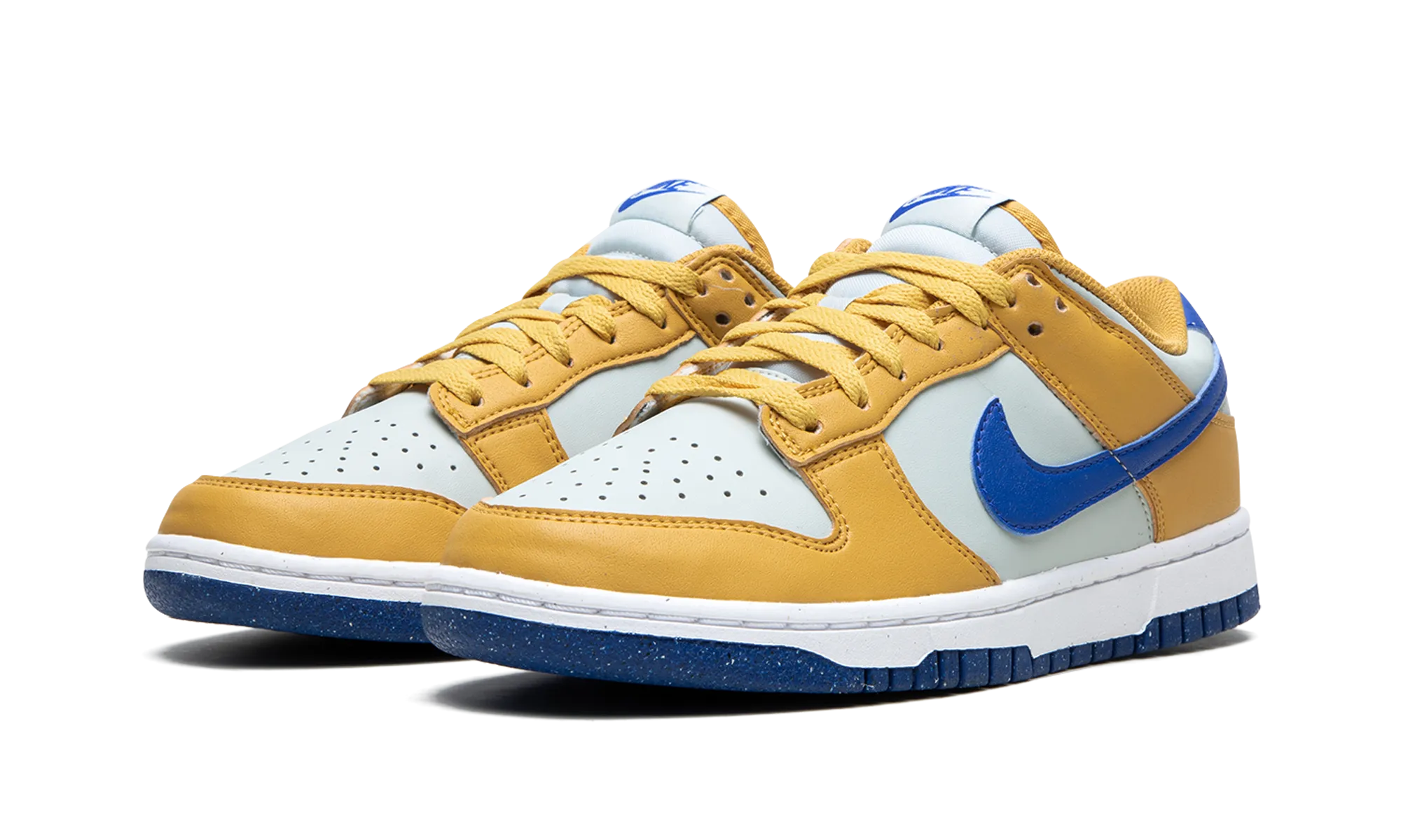 Modern Design Ultra Hike DUNK LO NEXT NATURE WMNS "Wheat Gold Royal"