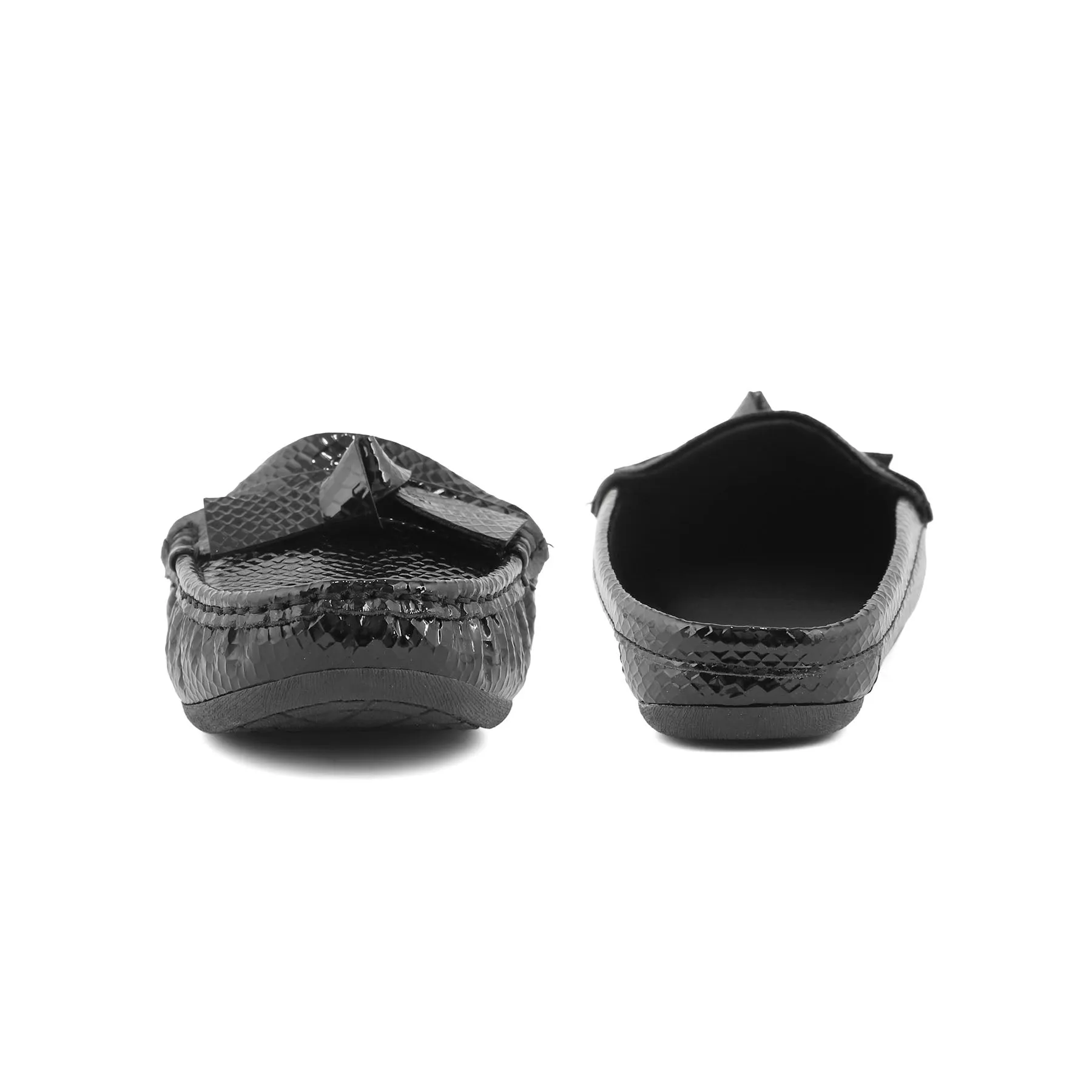 Balanced Form Relaxed Vibe Black Moccasin WN4419