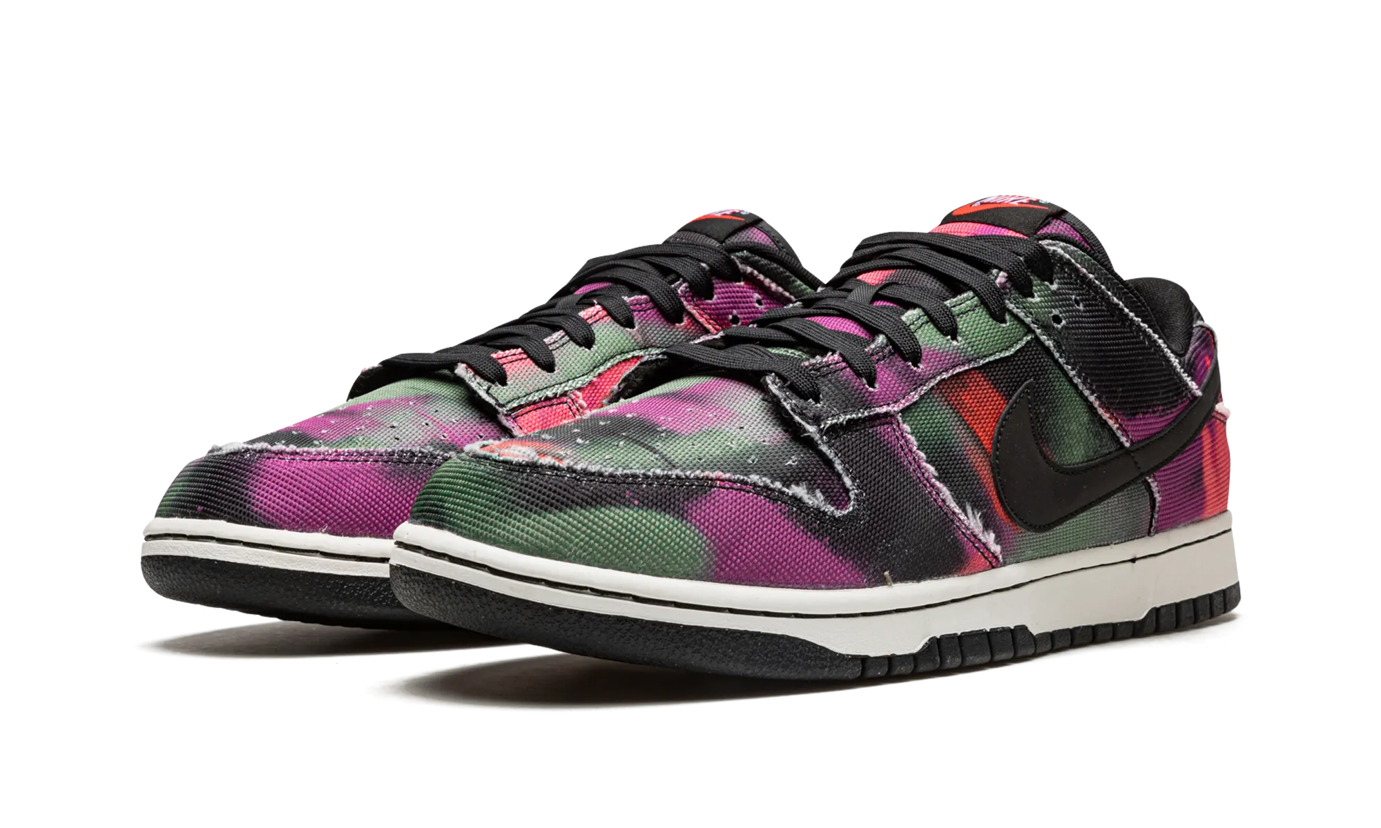 Quiet Move Dunk Low Retro PRM "Graffiti"