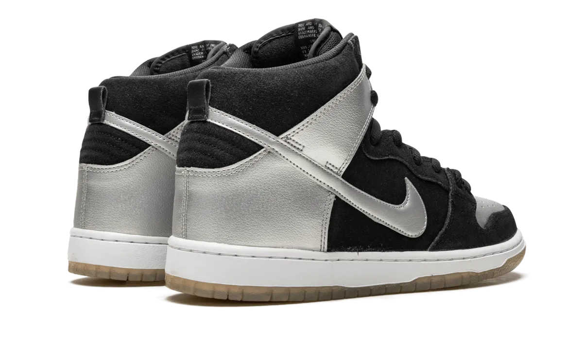 SB Dunk High Pro "Tin Man" Grounded Steps