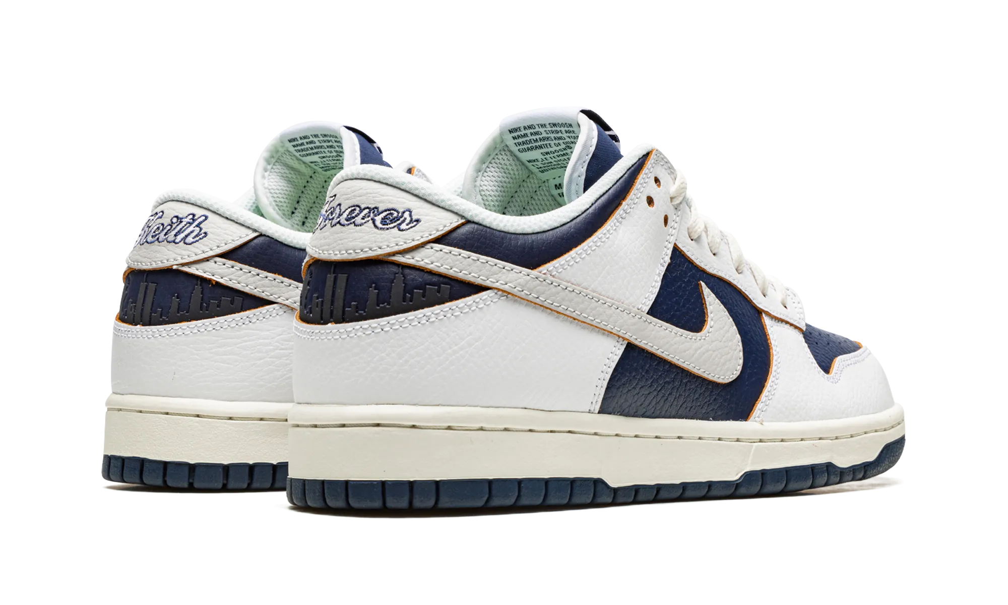 SB Dunk Low "HUF - NYC" Smooth   surface On Duty