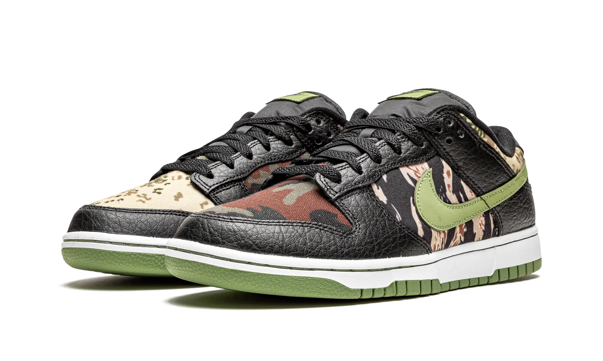 Moist Dry Sleek Look Dunk Low "Black Multi-Camo"