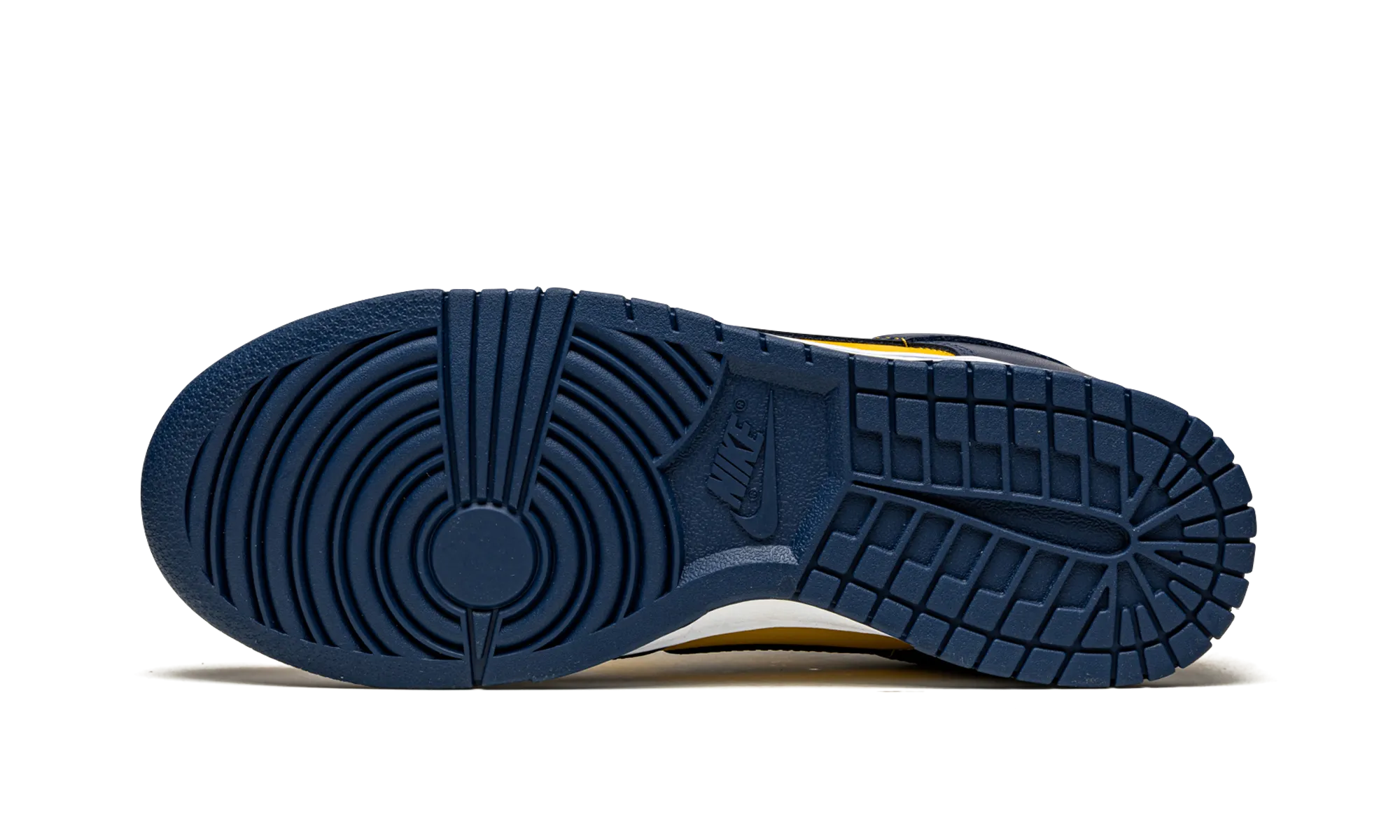 simple details Dunk Low "Michigan"