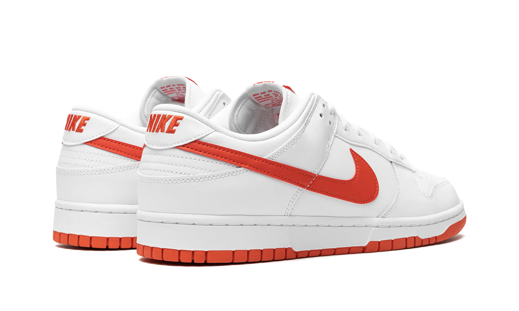 Ventilated Side party look Dunk Low "Picante Red"