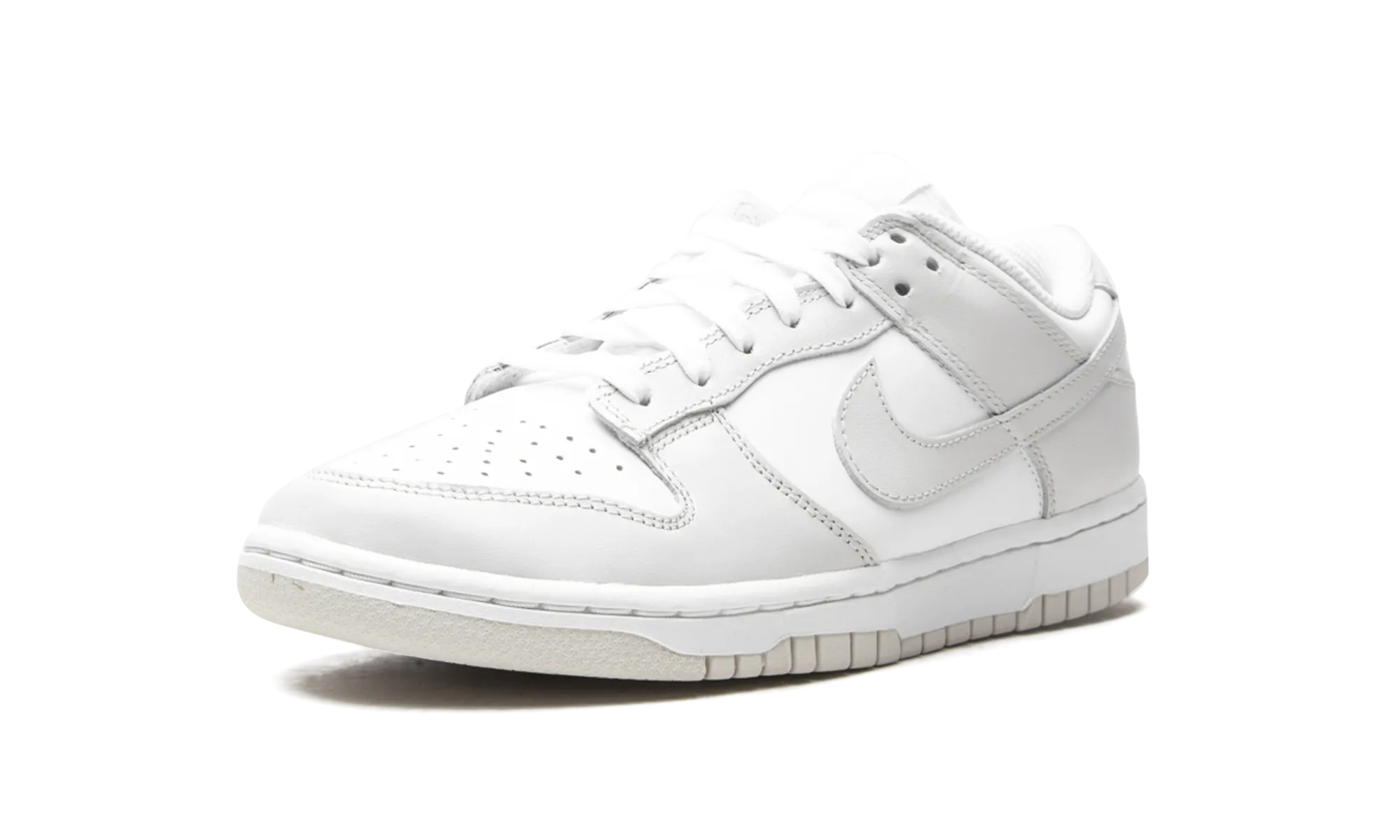 DUNK LOW WMNS "Photon Dust" All-Weather Design